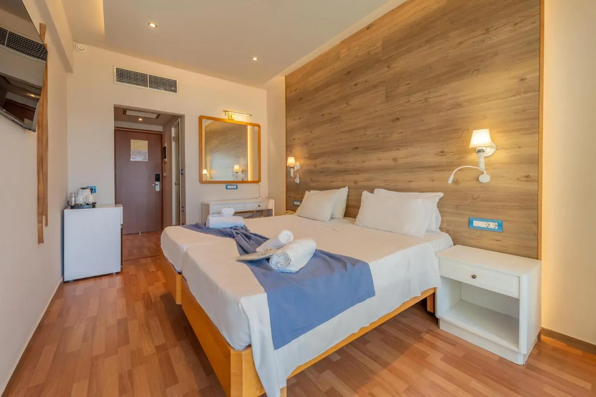 Partial Sea View Room in Arte Hotel Partial Sea View Room in Arte Hotel