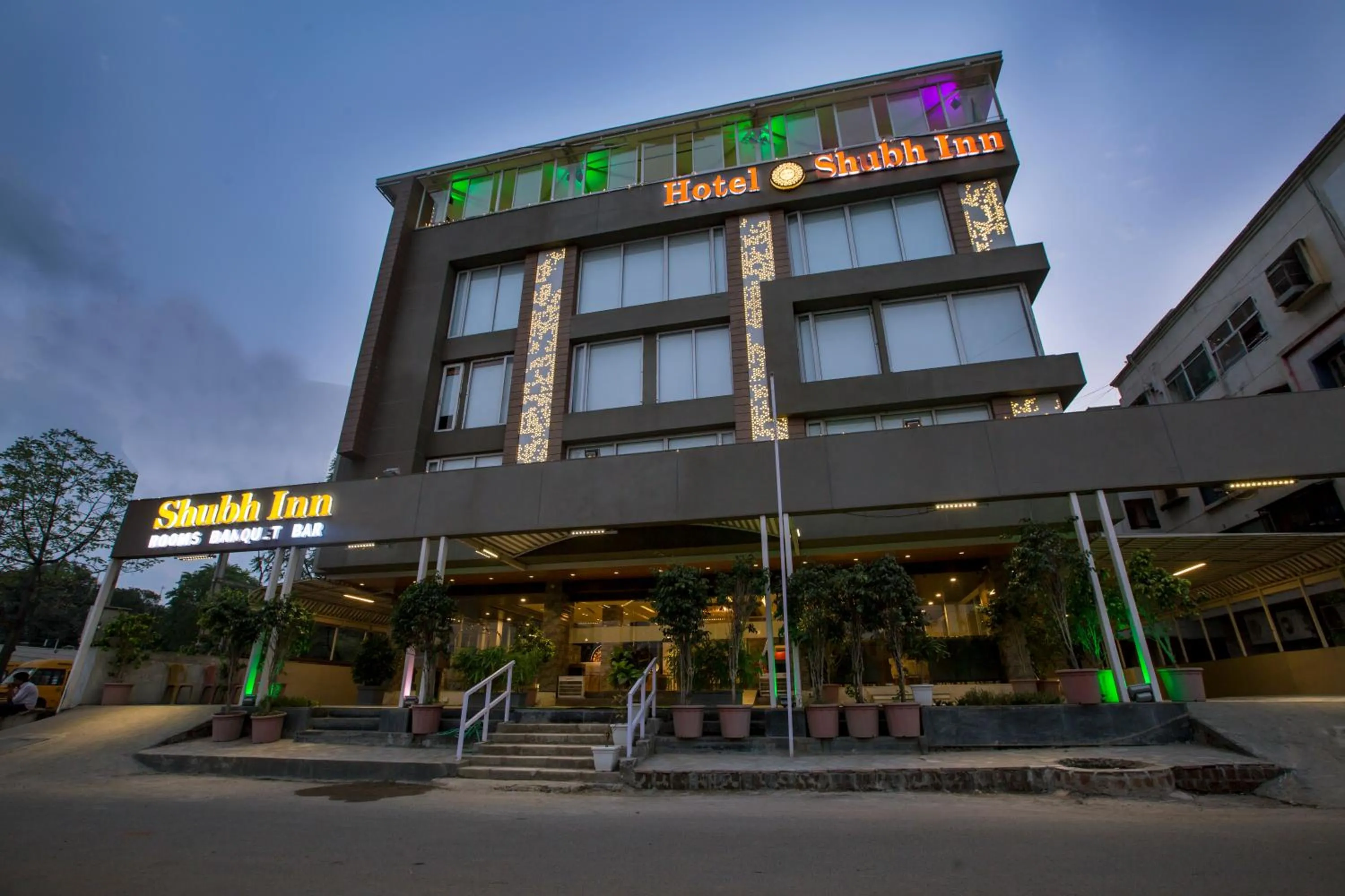 Property building in Hotel Shubh Inn