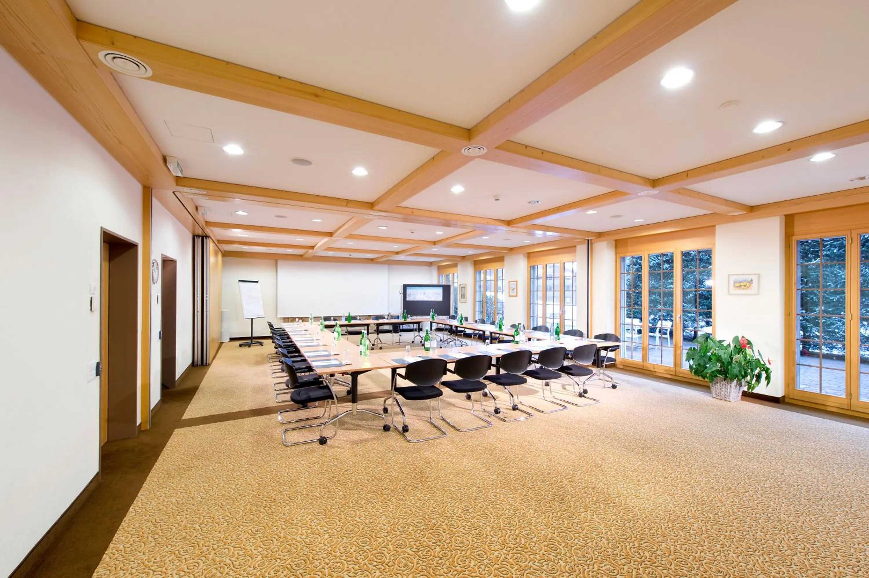 Meeting/conference room in GOLFHOTEL Les Hauts de Gstaad & SPA