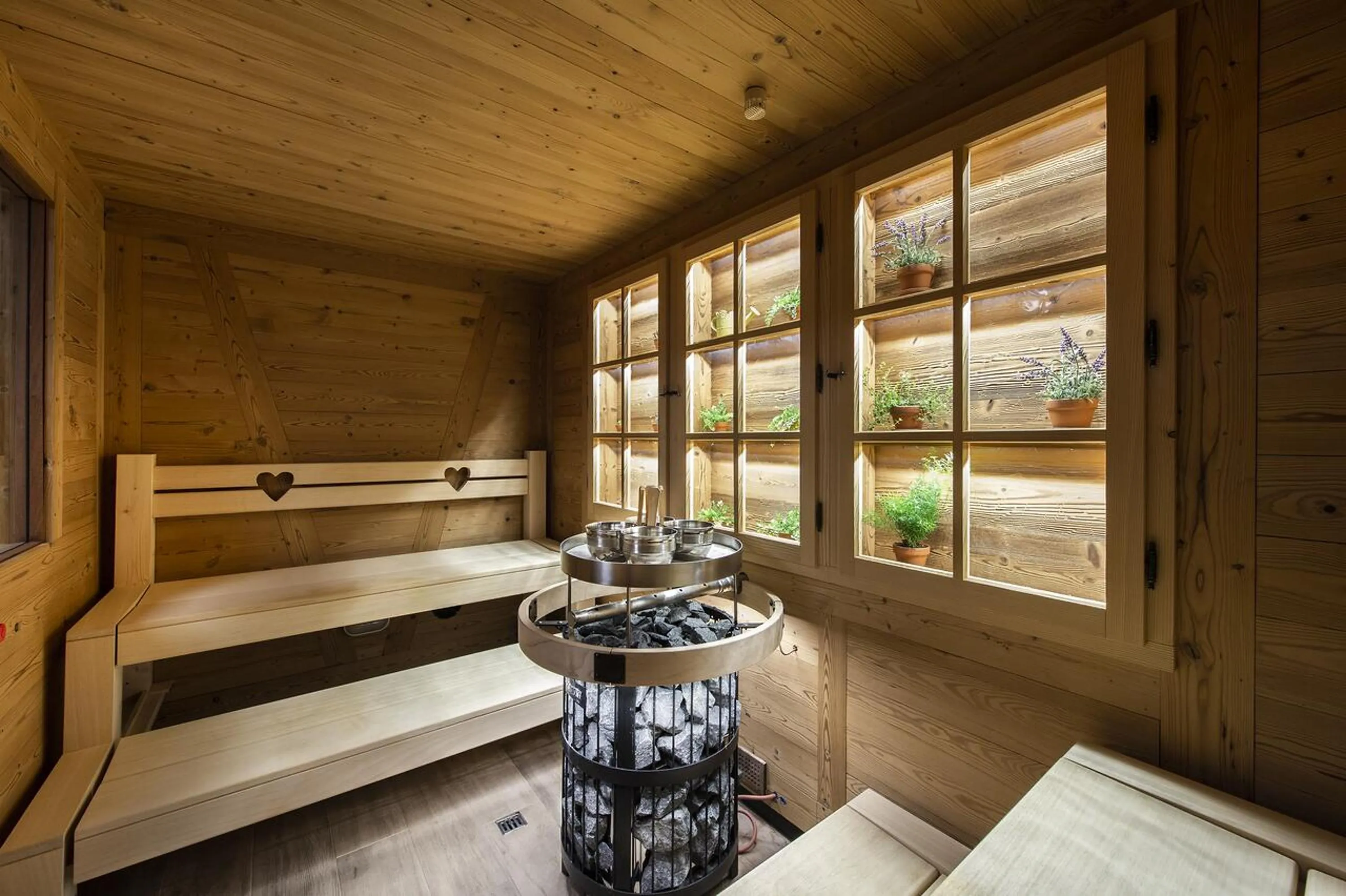 Sauna in GOLFHOTEL Les Hauts de Gstaad & SPA