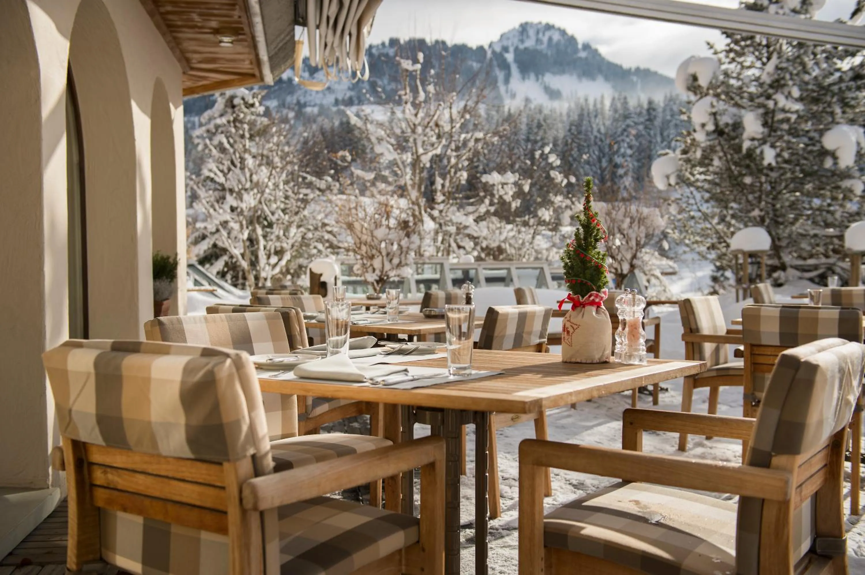 Balcony/Terrace in GOLFHOTEL Les Hauts de Gstaad & SPA