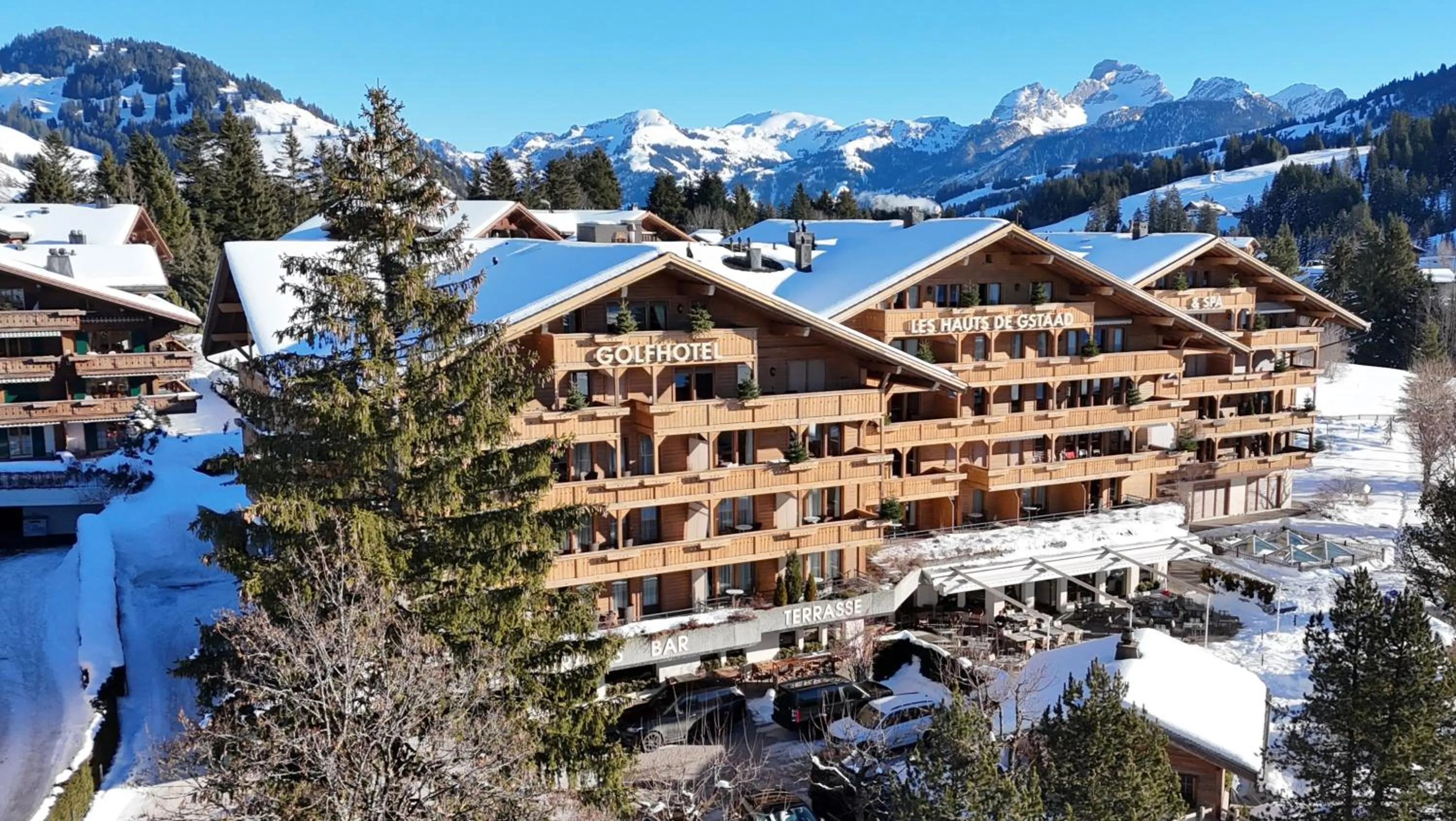 Property building in GOLFHOTEL Les Hauts de Gstaad & SPA