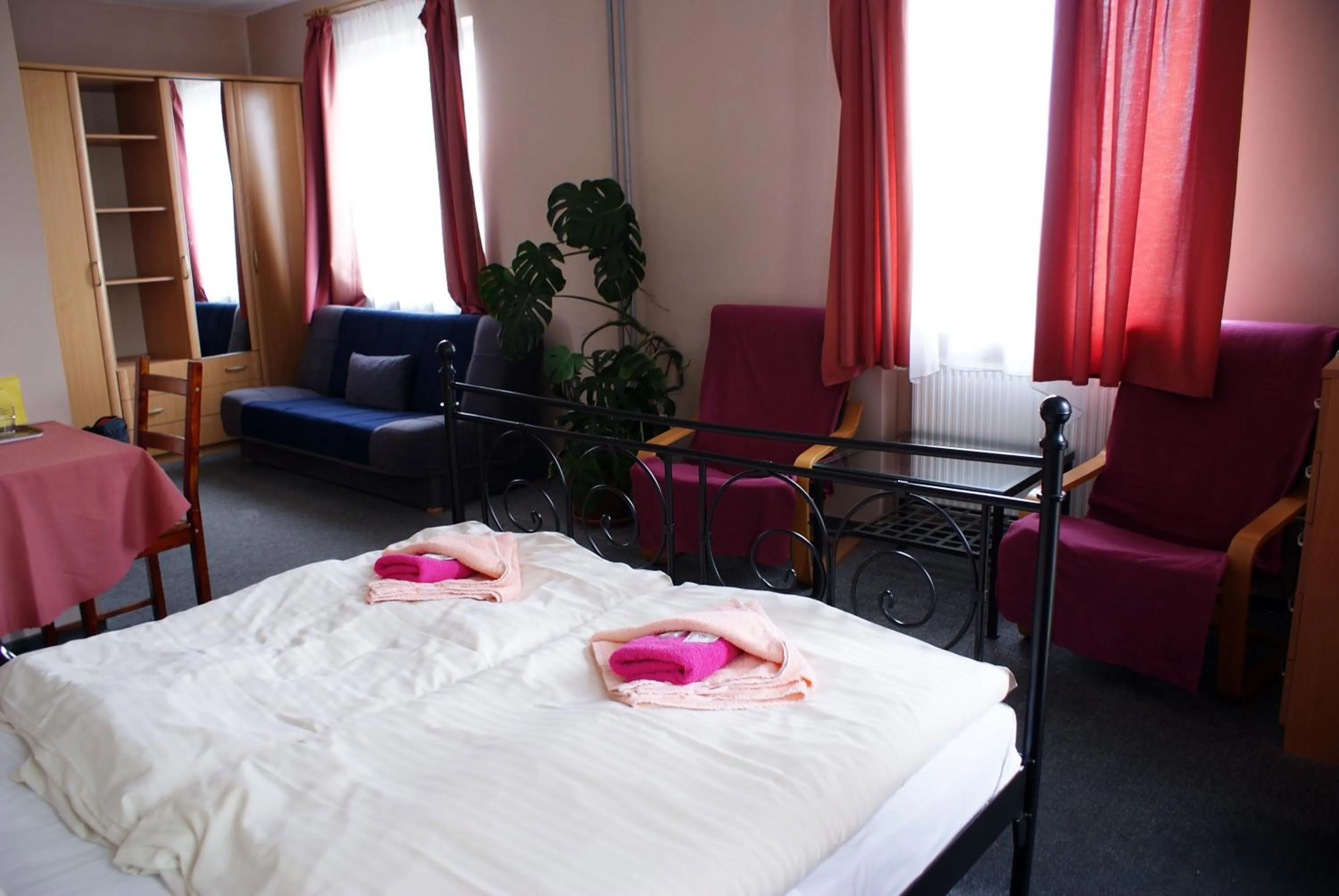 Photo of the whole room, Bed in Pension Zlata Noha