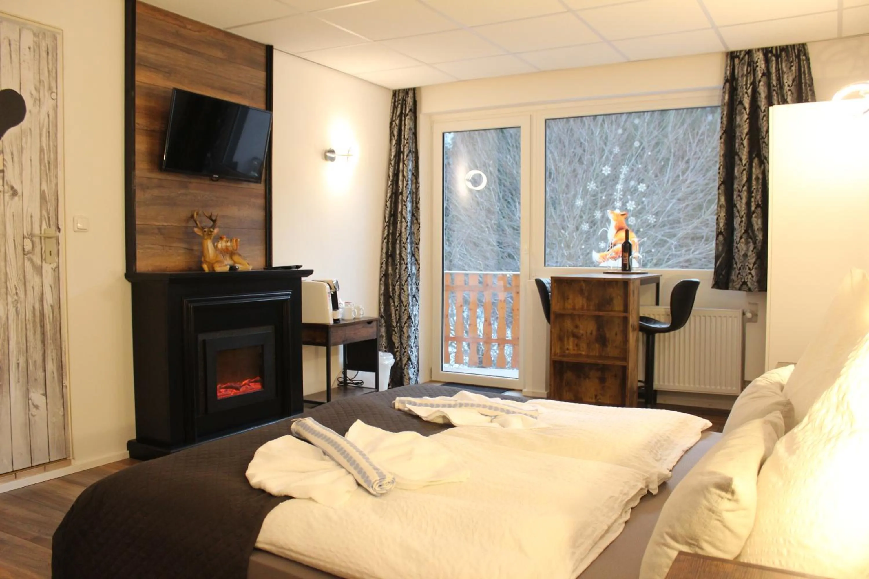 Photo of the whole room, Bed in Waldpension Pfeiferhaus