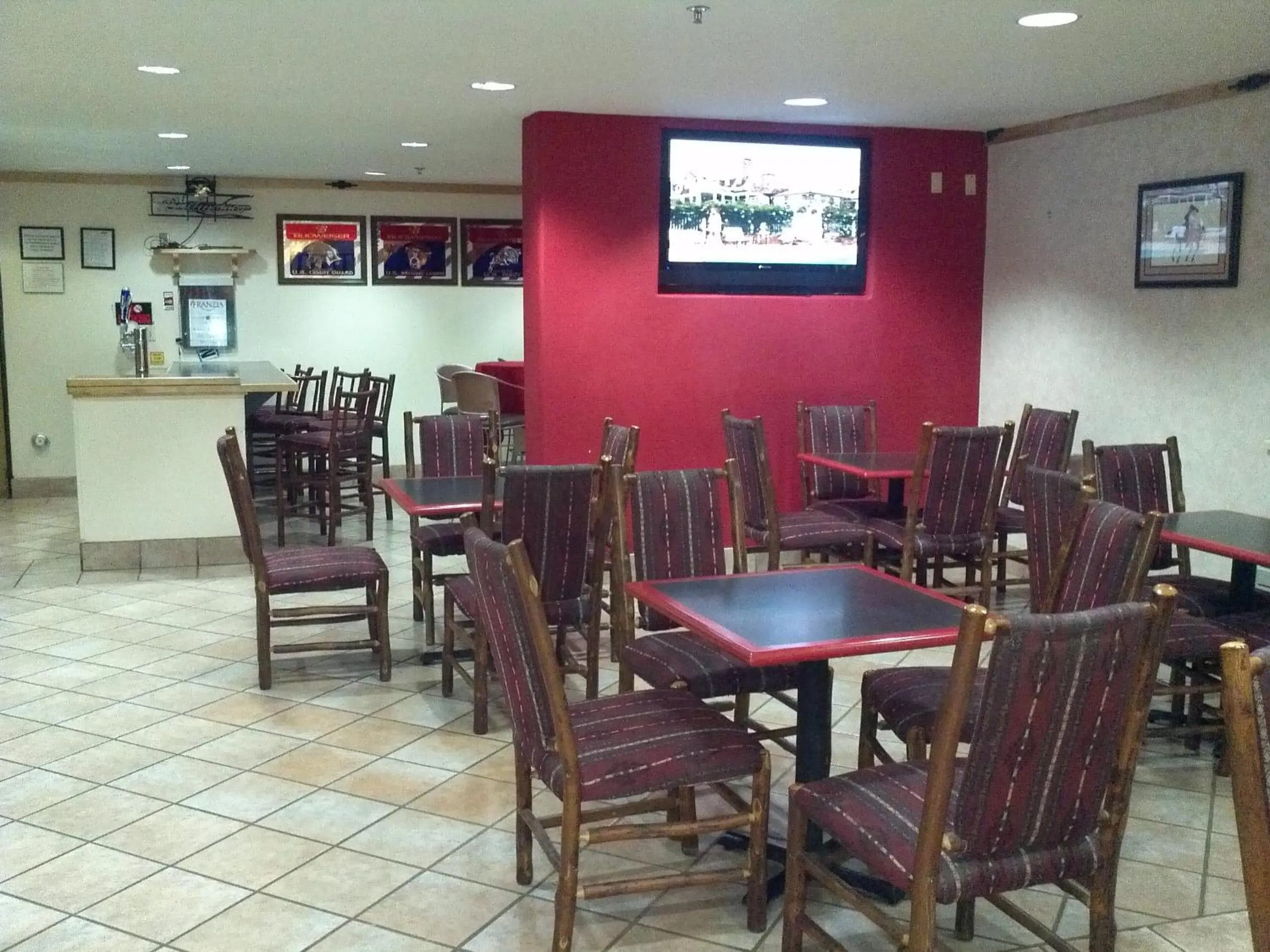 Restaurant/places to eat in Hawthorn Suites by Wyndham Albuquerque
