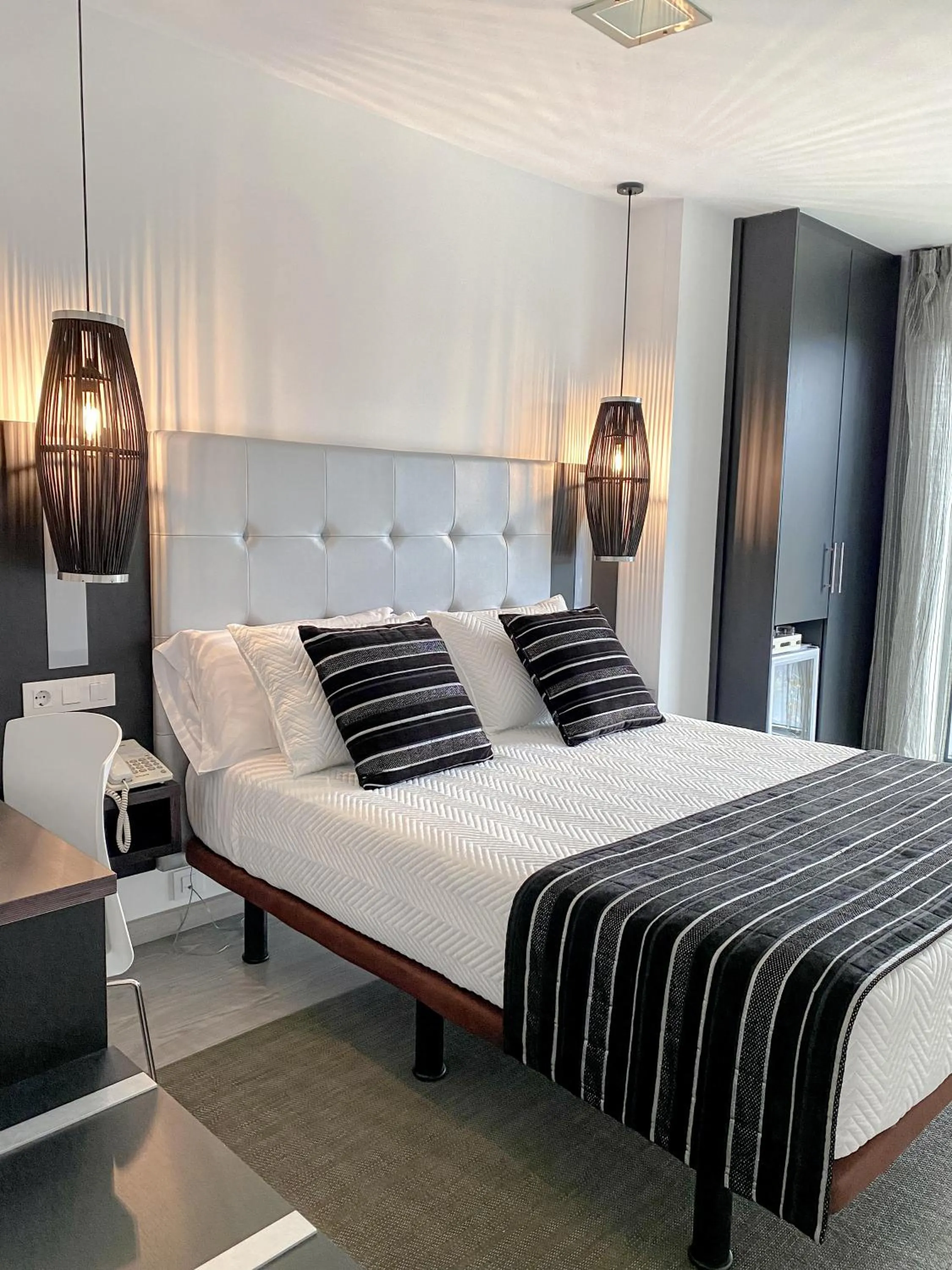 Bedroom, Bed in Hotel Noia