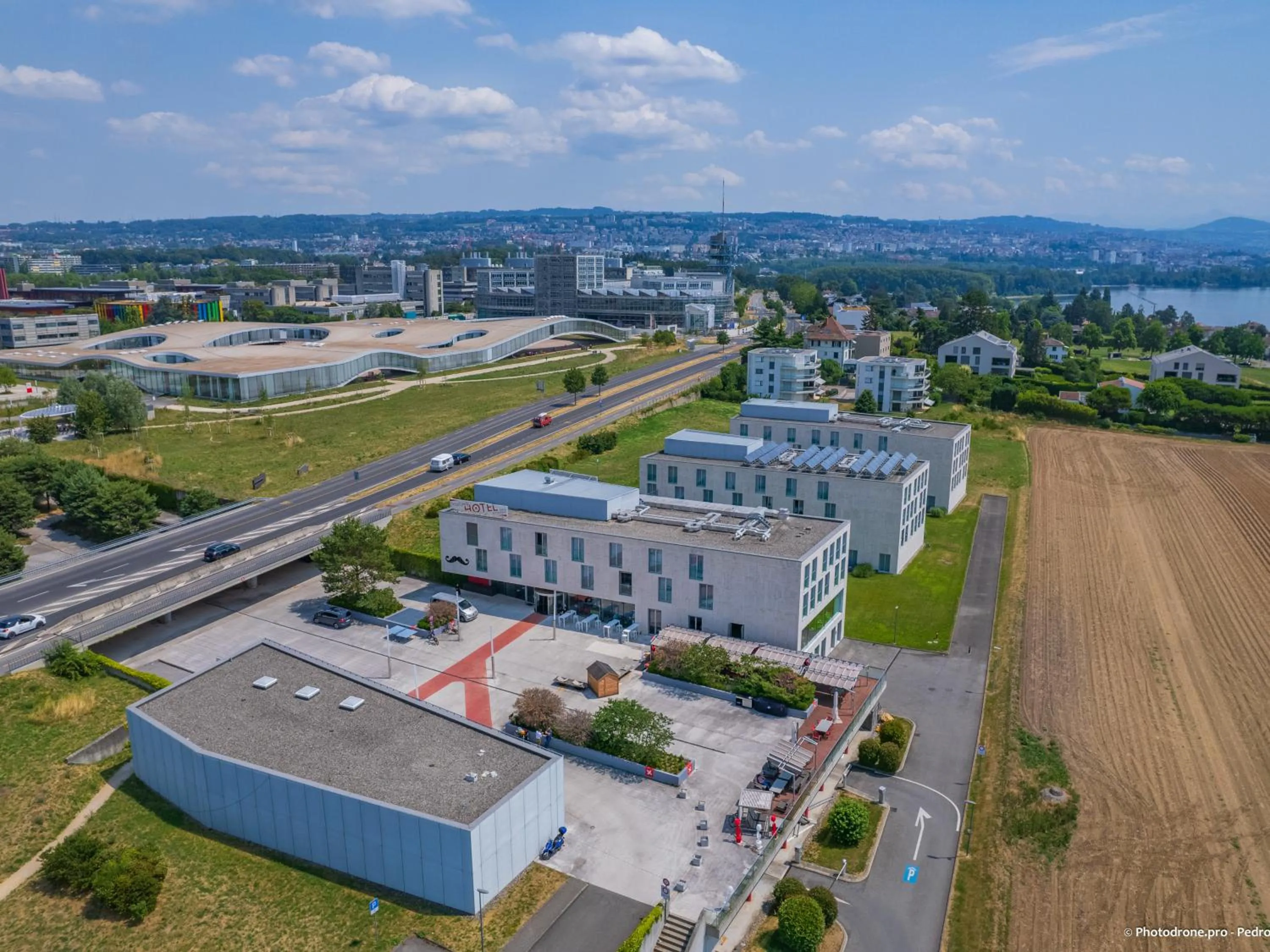 Property building in Starling Hotel Lausanne