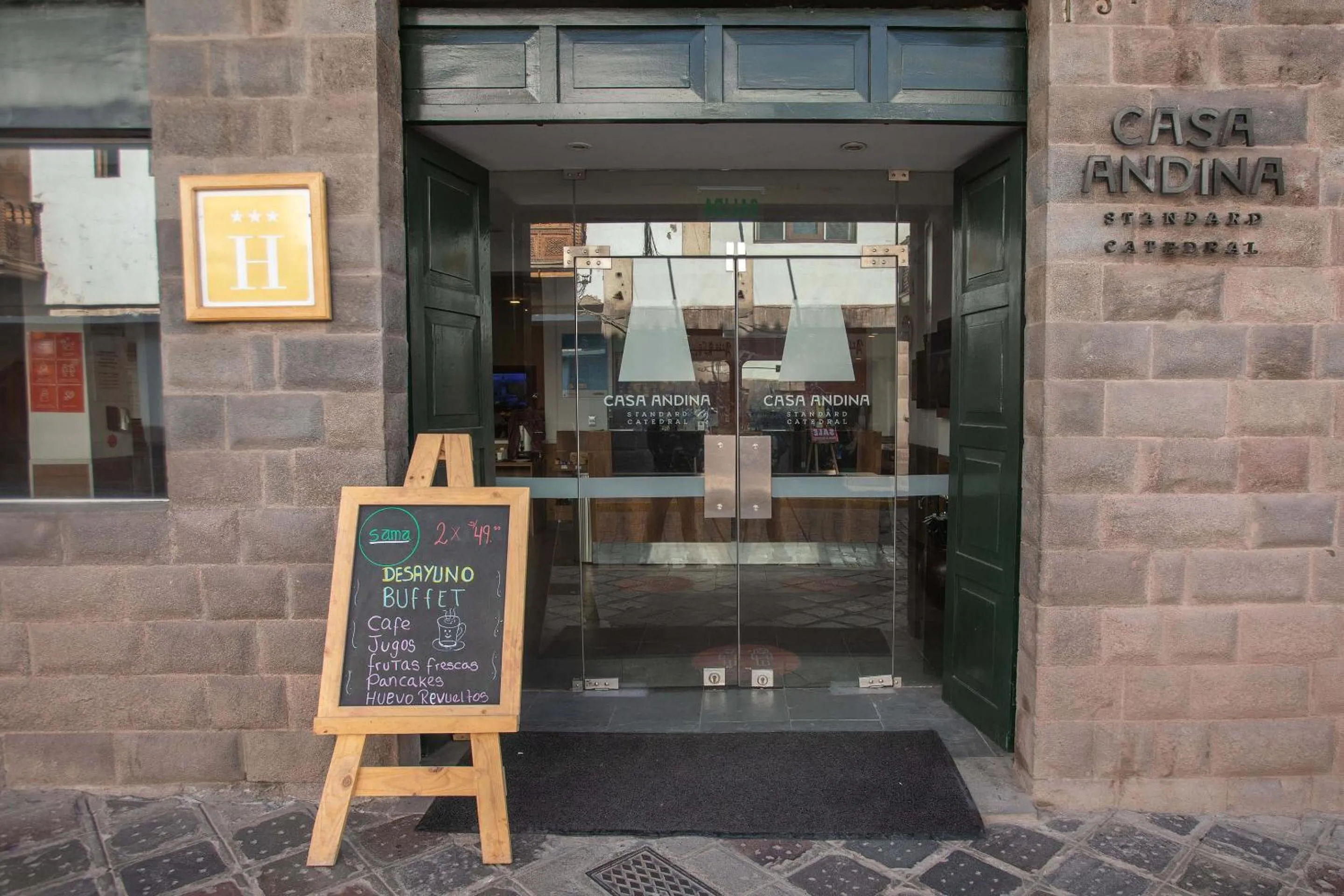 Facade/entrance in Casa Andina Standard Cusco Catedral
