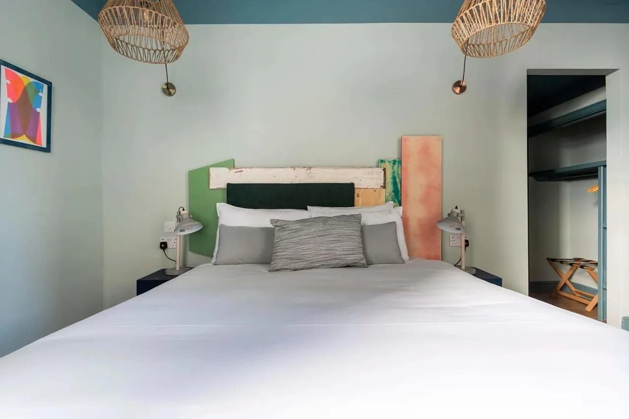 Bed in West Beach Hotel Brighton