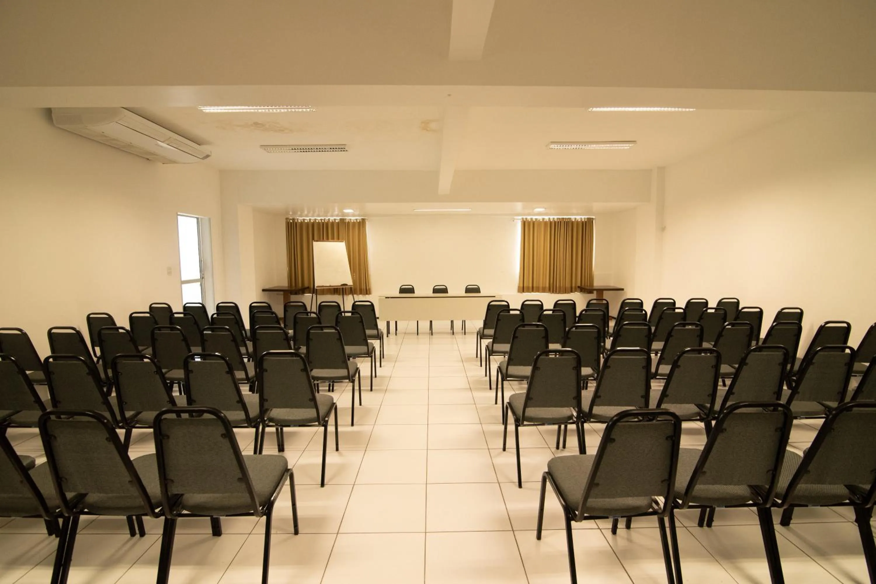 Business facilities in Hotel Meridional