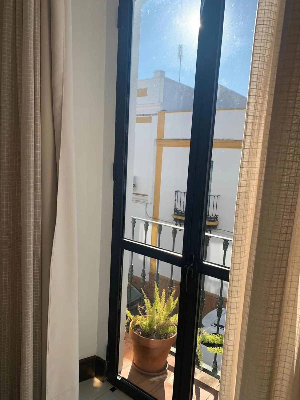 Decorative detail in Hotel Entreolivos