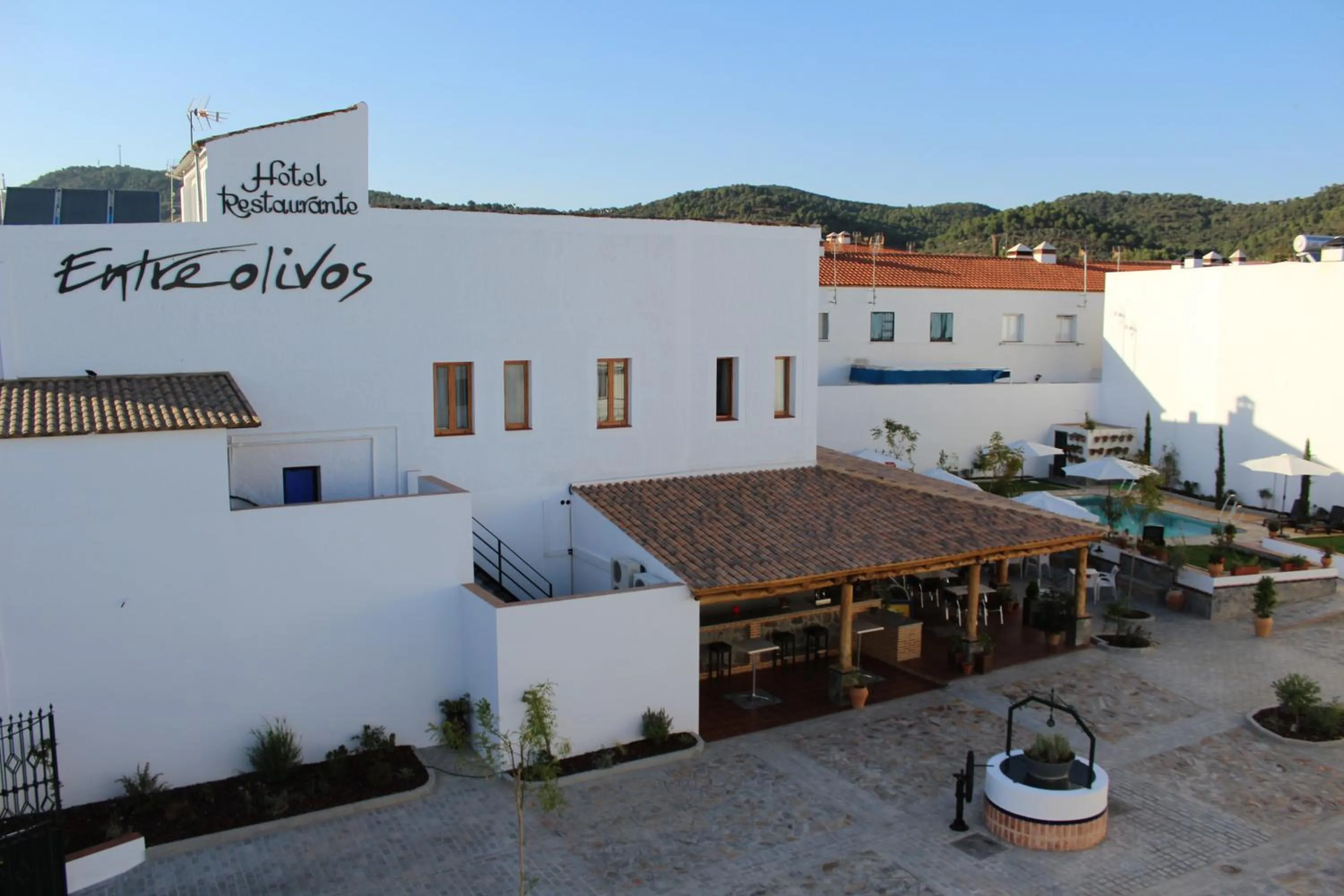 Hotel Entreolivos