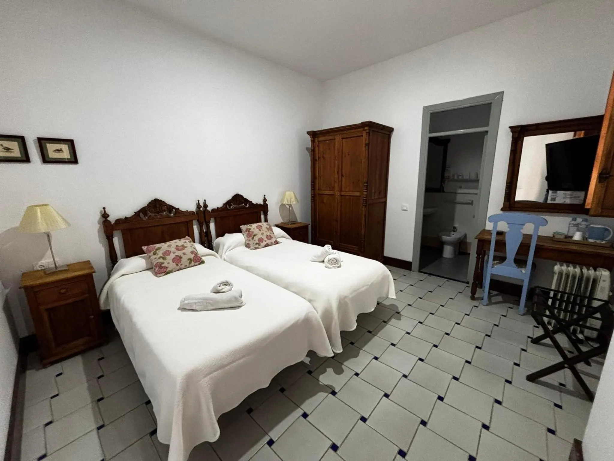 Bed in Hotel Entreolivos