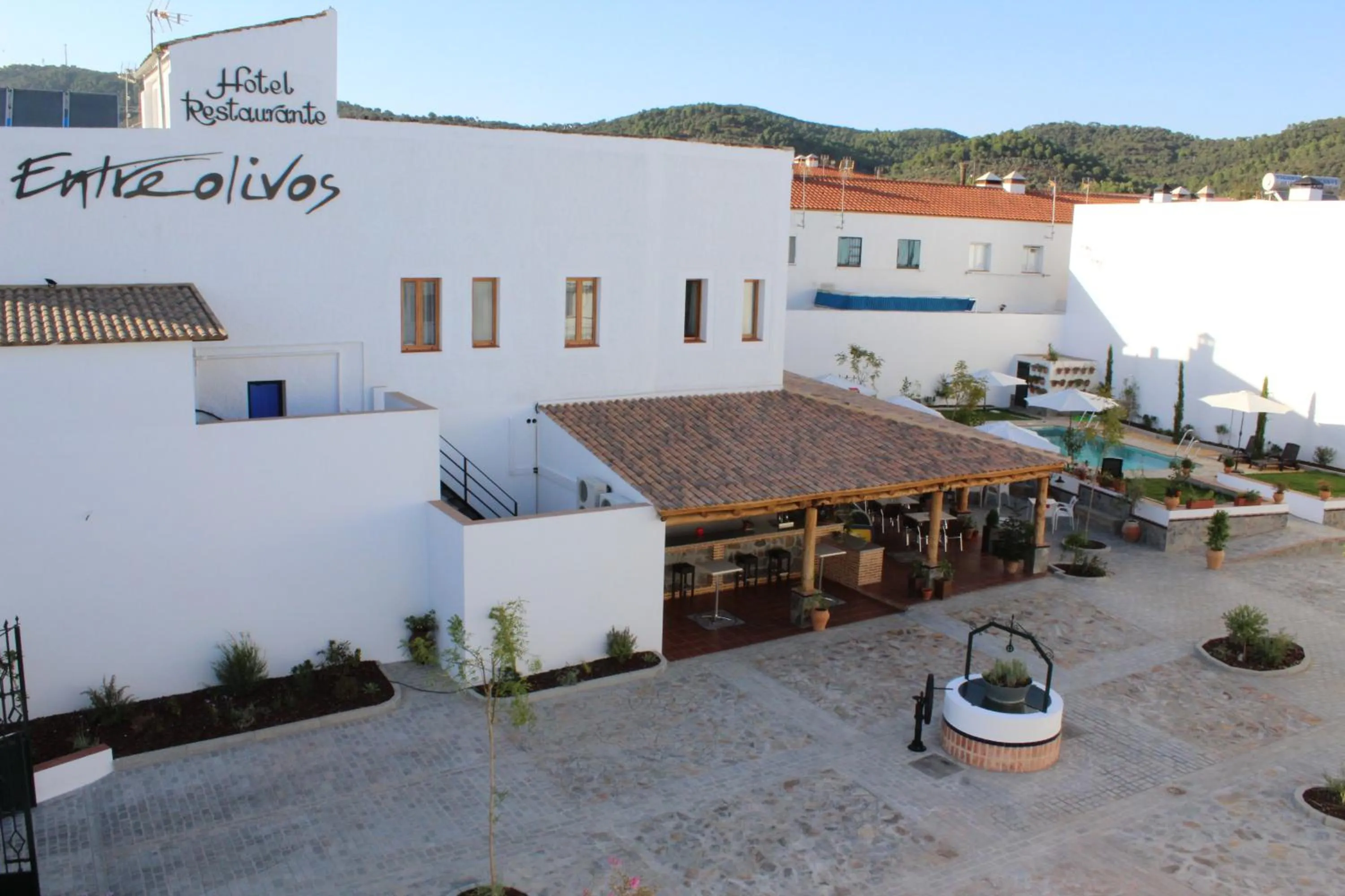 Hotel Entreolivos