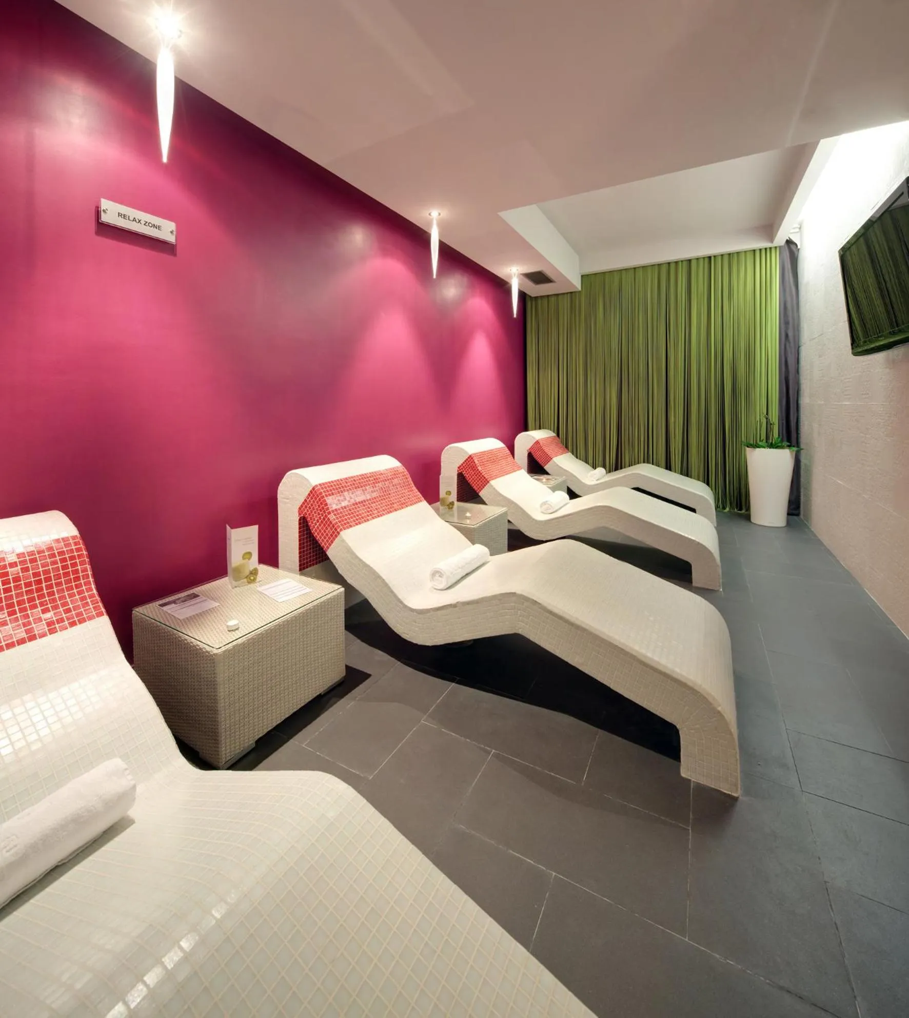 Spa and wellness centre/facilities, Bed in Hotel Kaj