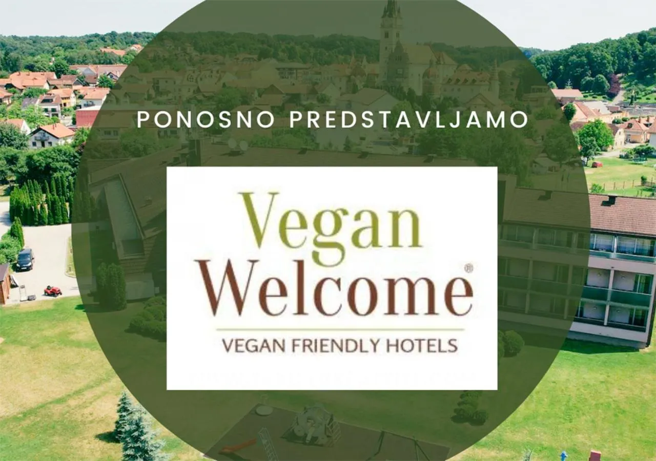 Restaurant/places to eat in Hotel Kaj