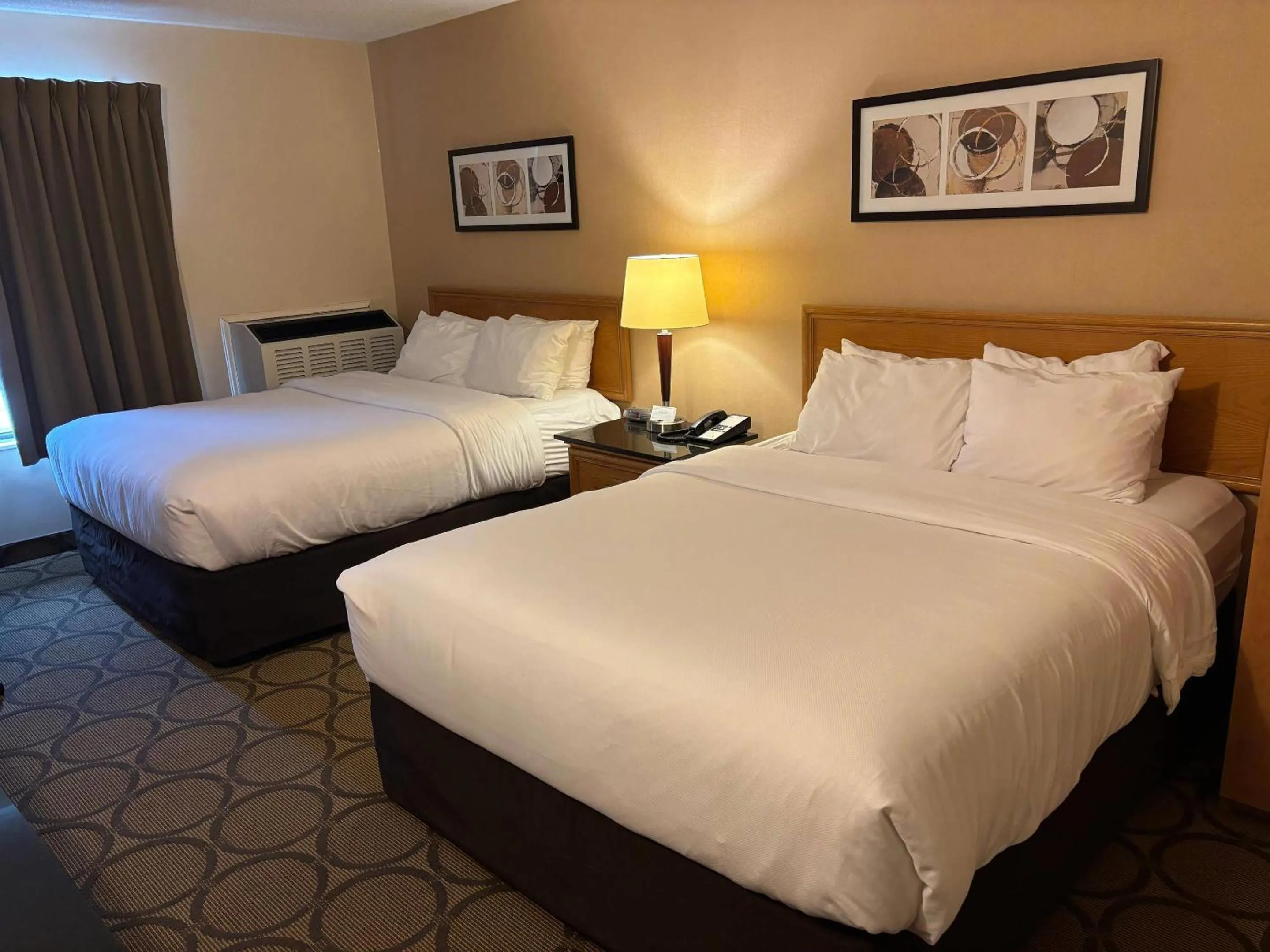 Bedroom, Bed in Comfort Inn Riviere-du-Loup