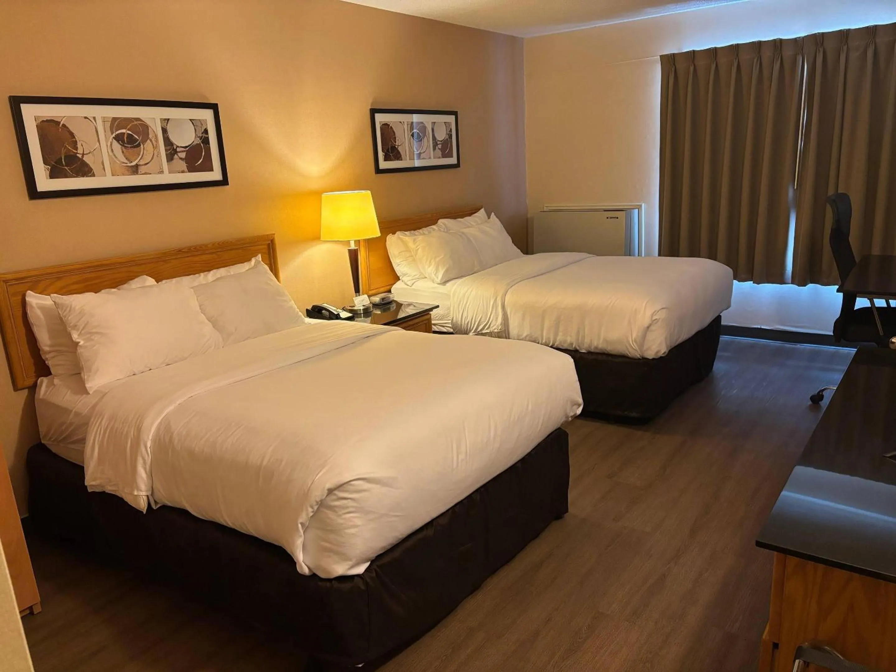 Bedroom, Bed in Comfort Inn Riviere-du-Loup