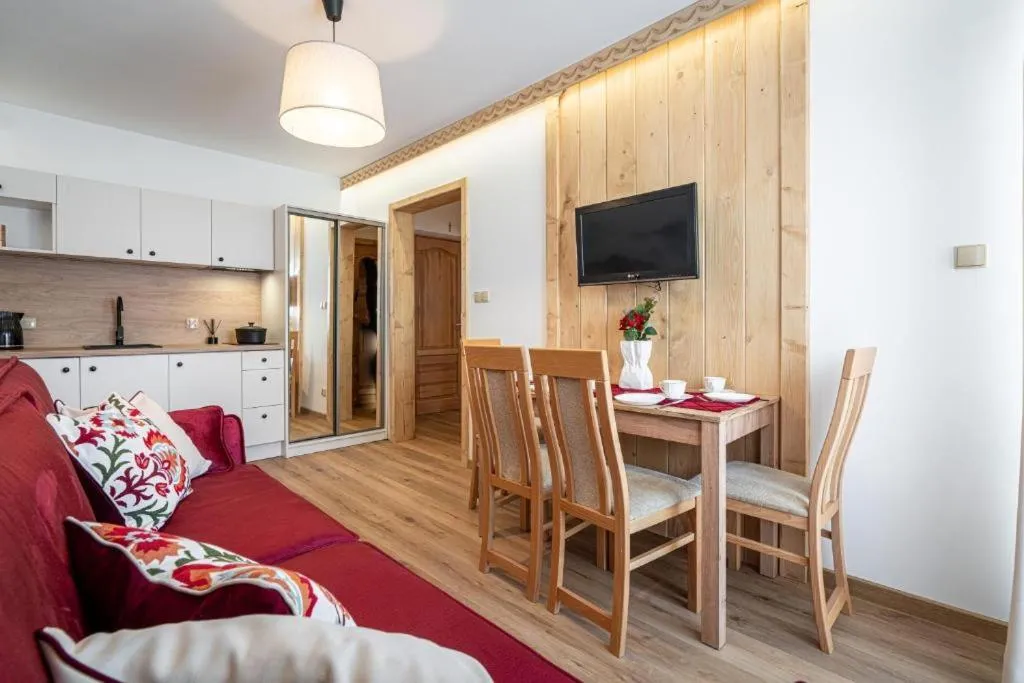 Kitchen or kitchenette in Pensjonat Dawidek