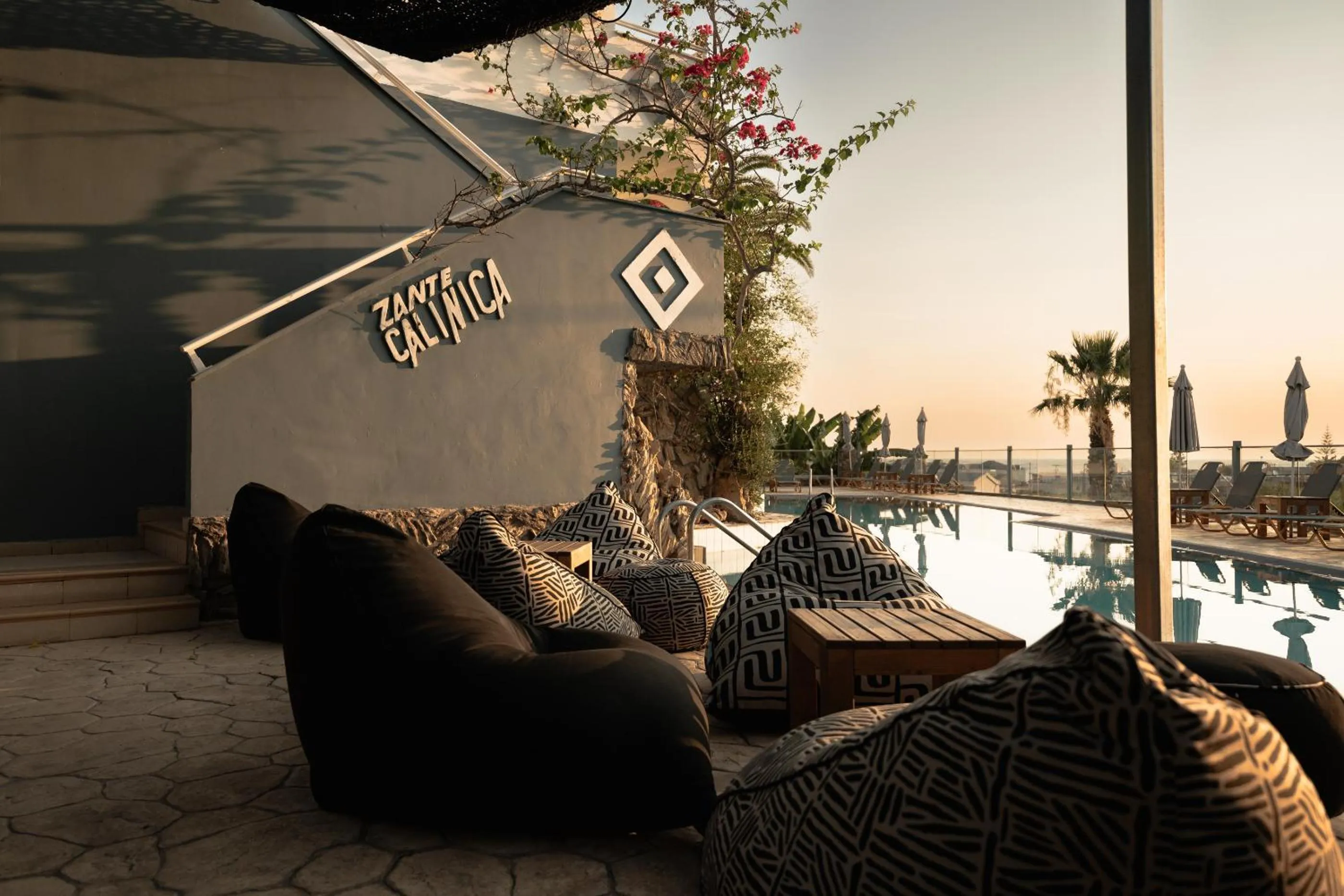 Restaurant/places to eat in Zante Calinica Hotel