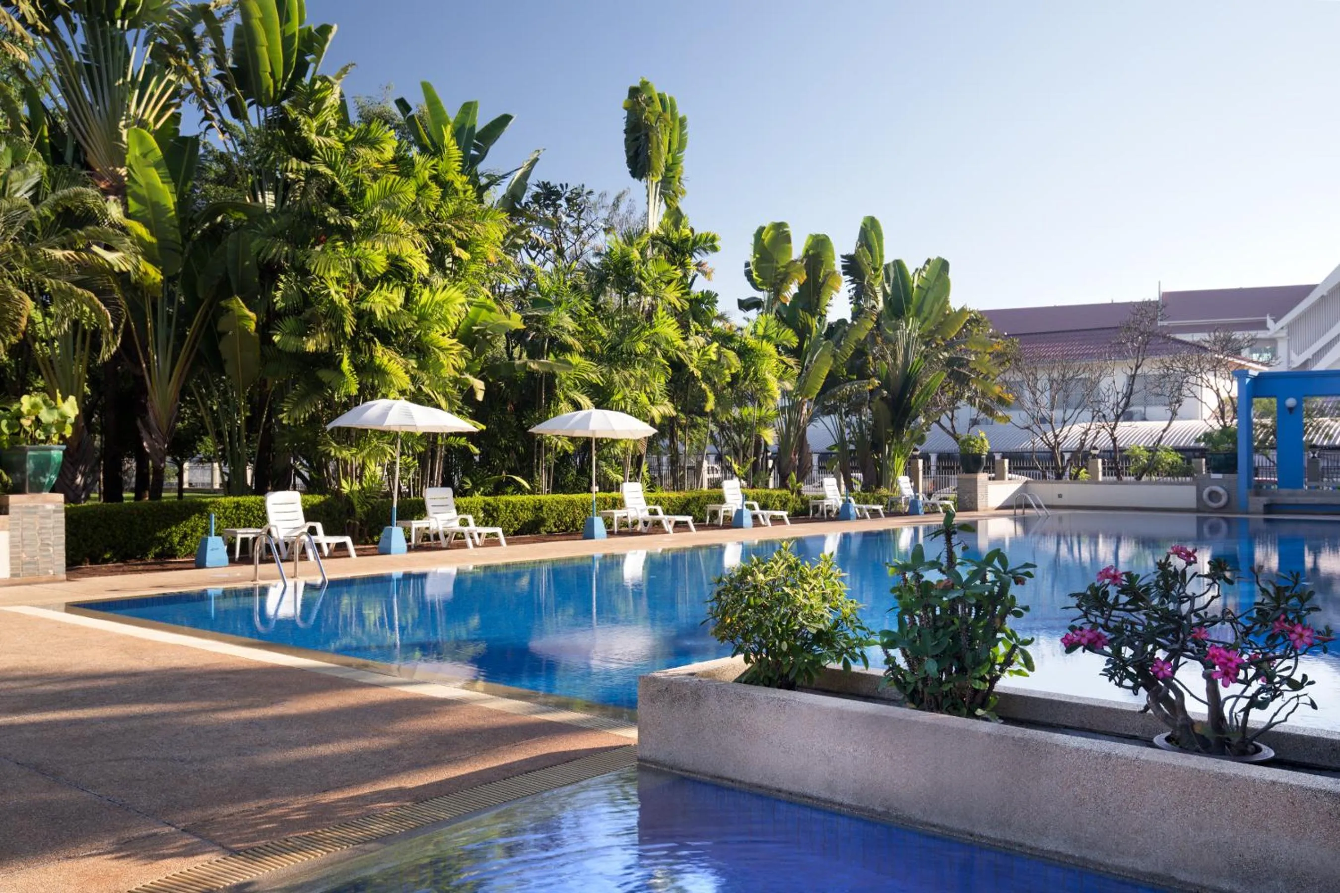 Activities in Somerset Vientiane