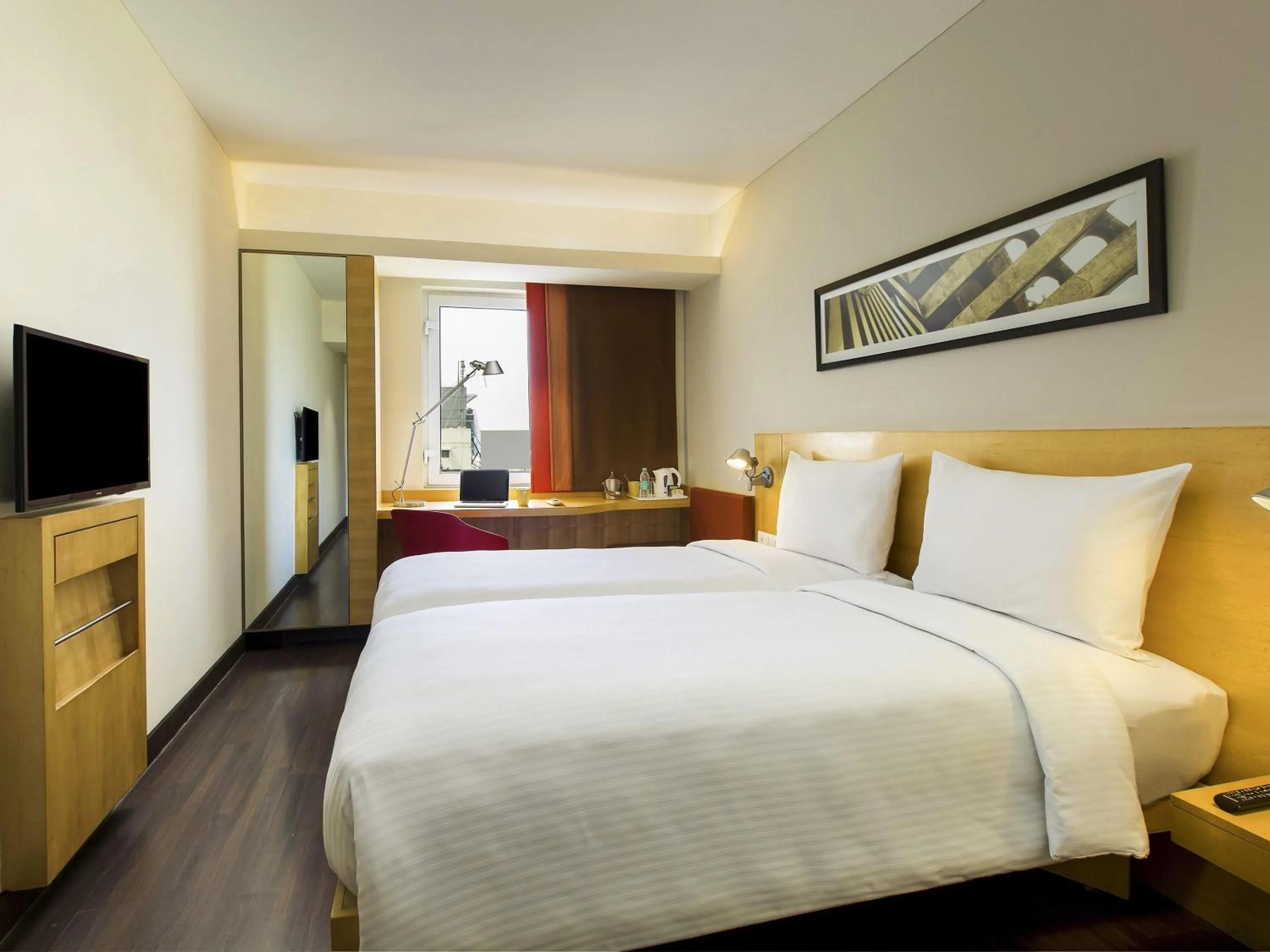 Bedroom, Bed in ibis Gurgaon Golf Course Road - An Accor Brand