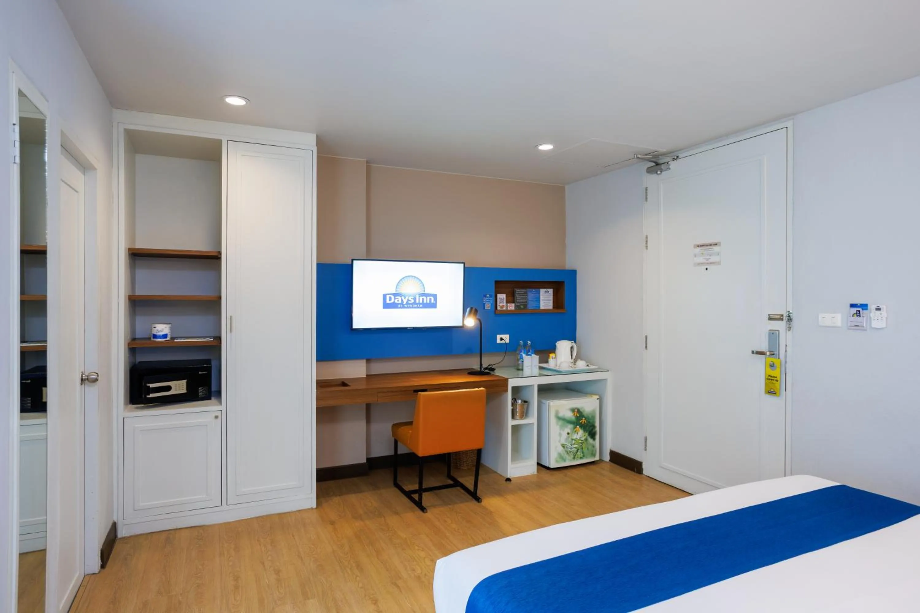 TV and multimedia, Bed in Days Inn by Wyndham Patong Beach