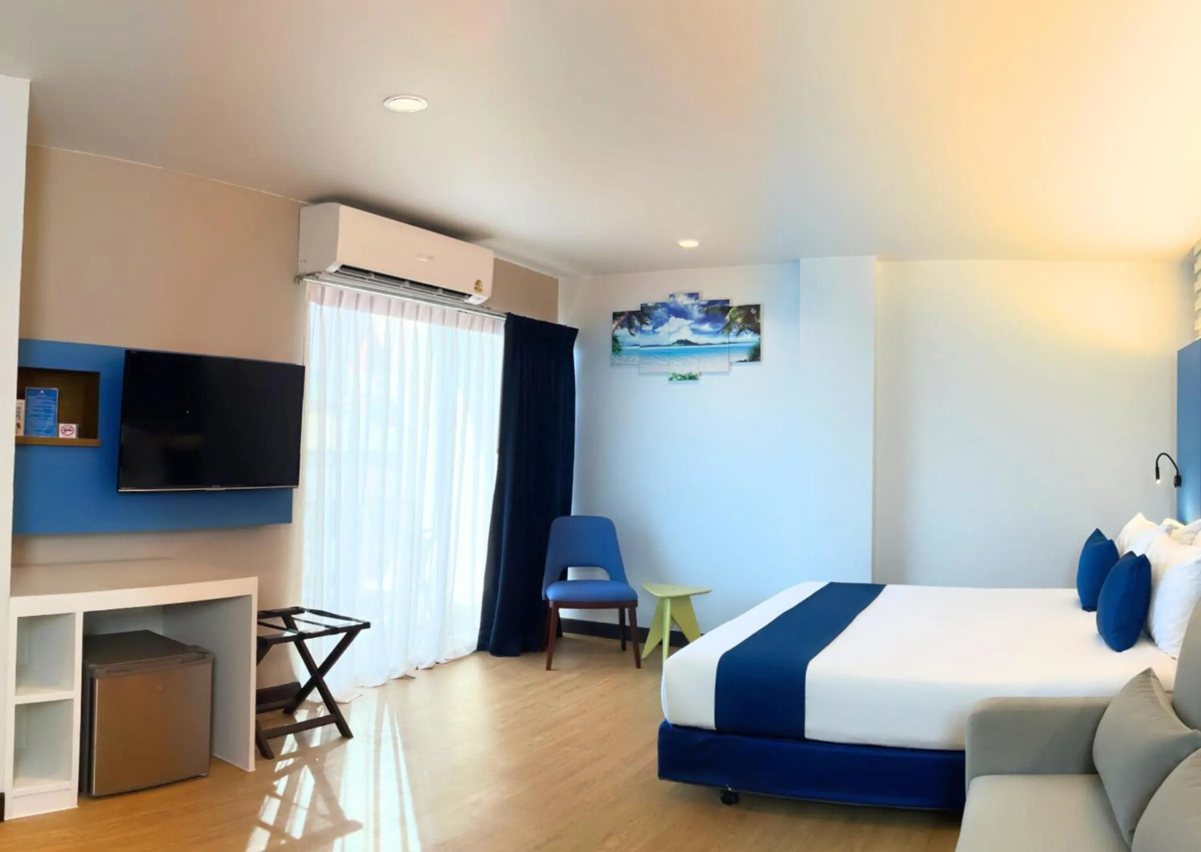 Bed in Days Inn by Wyndham Patong Beach