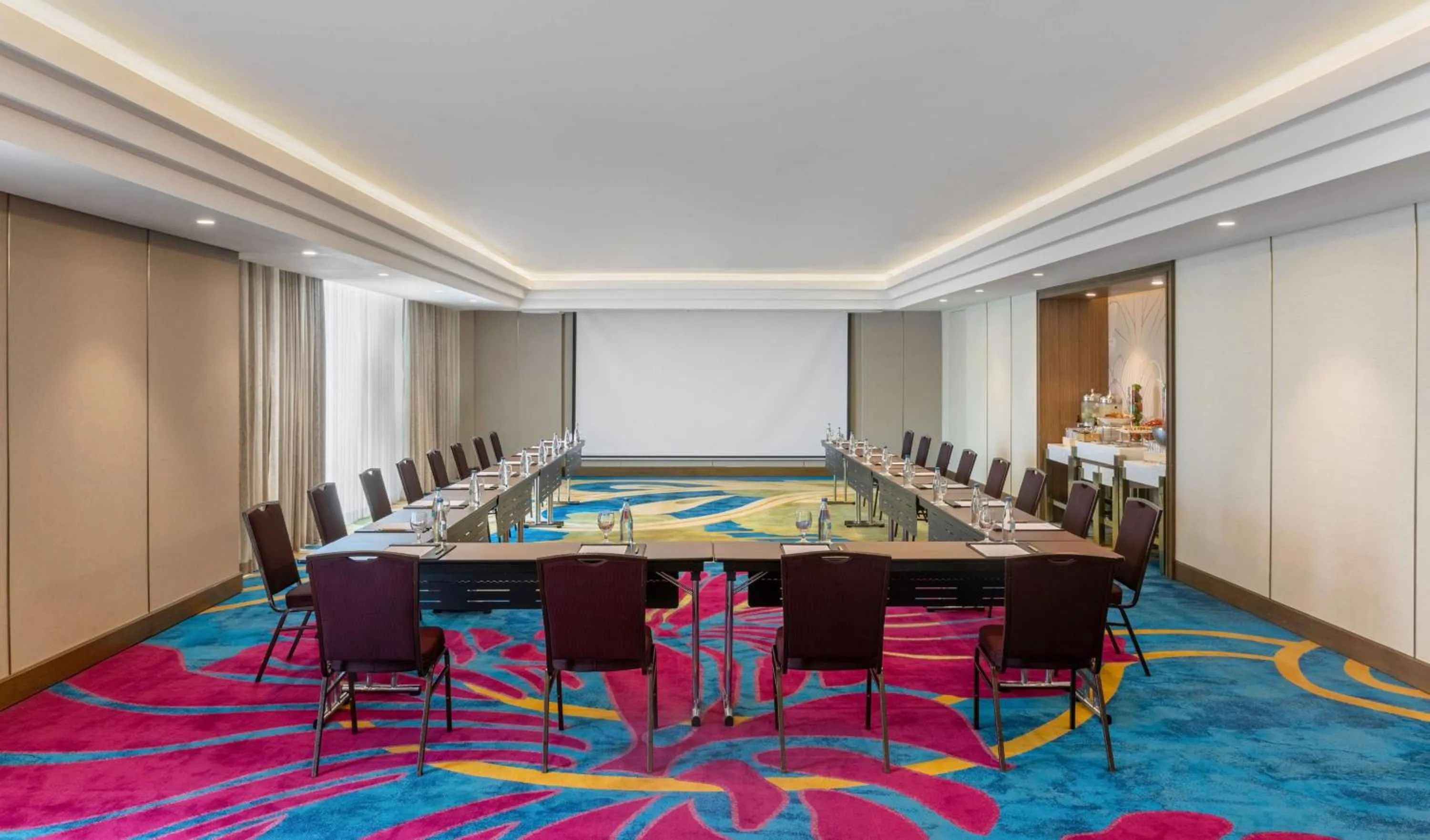 Meeting/conference room in Dusit Thani Manila