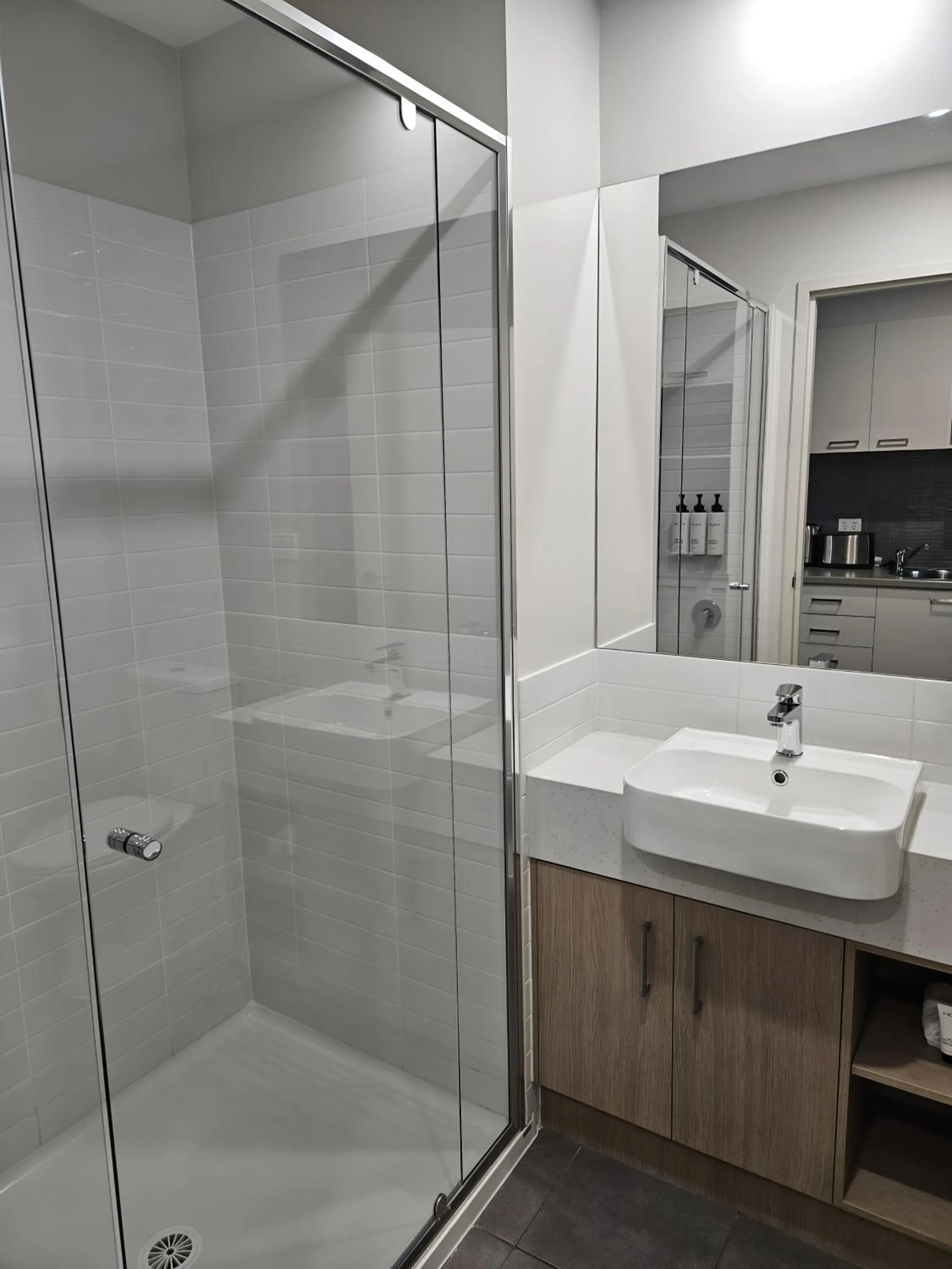 Shower in Quest Albury