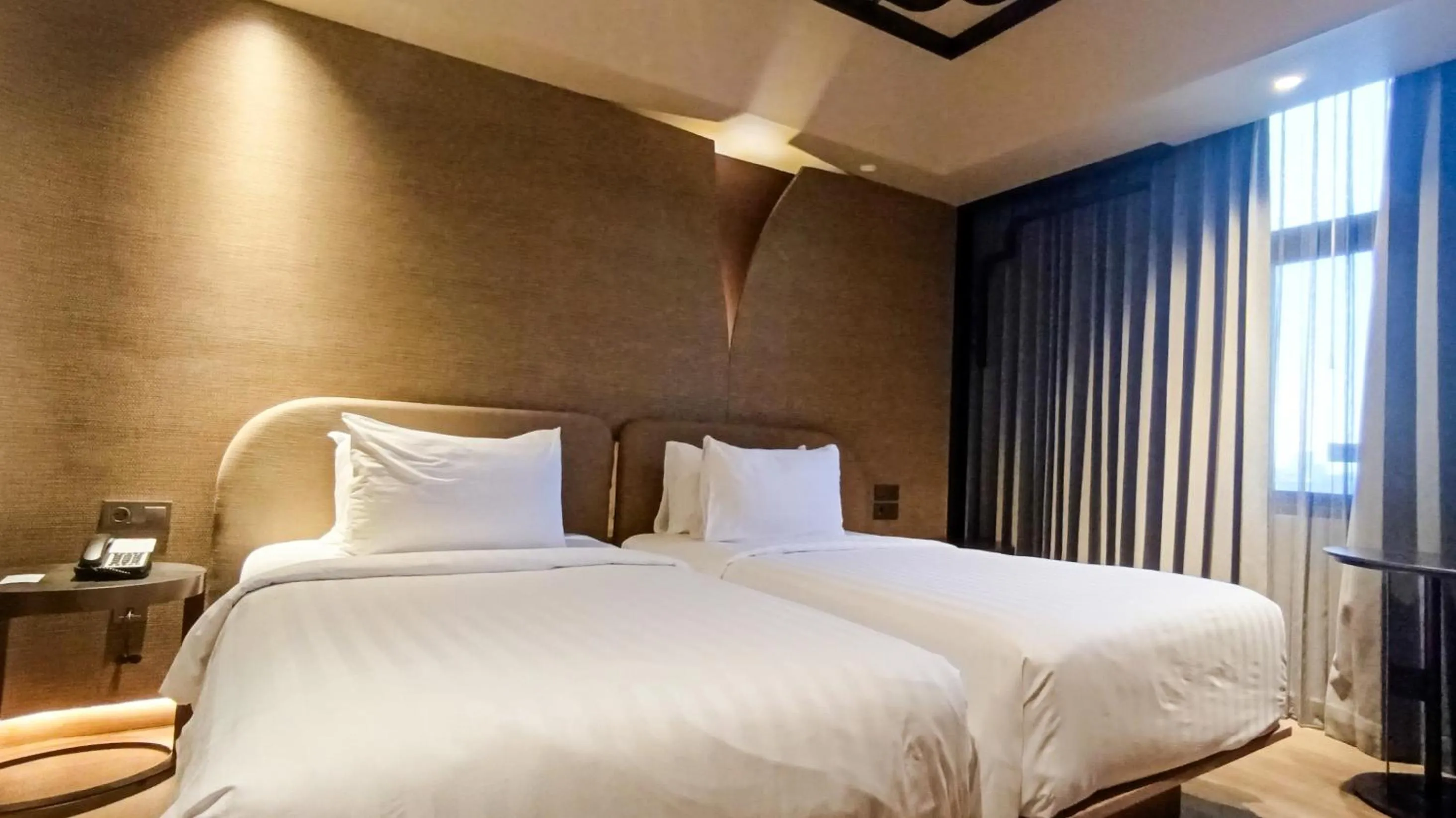 Bed in Mercure Surabaya Grand Mirama