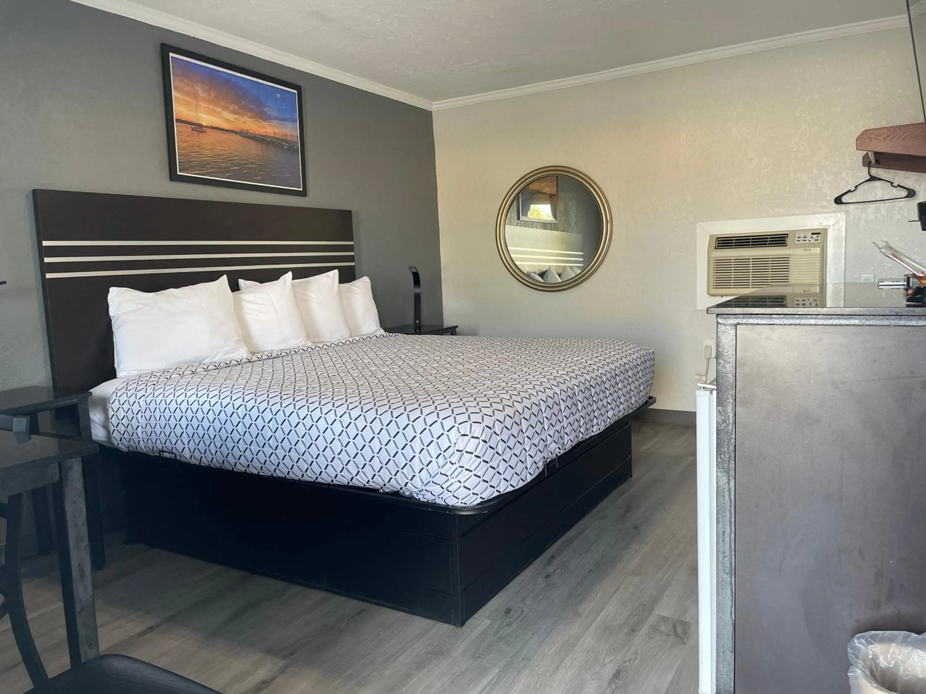 King Room in Old Town Inn