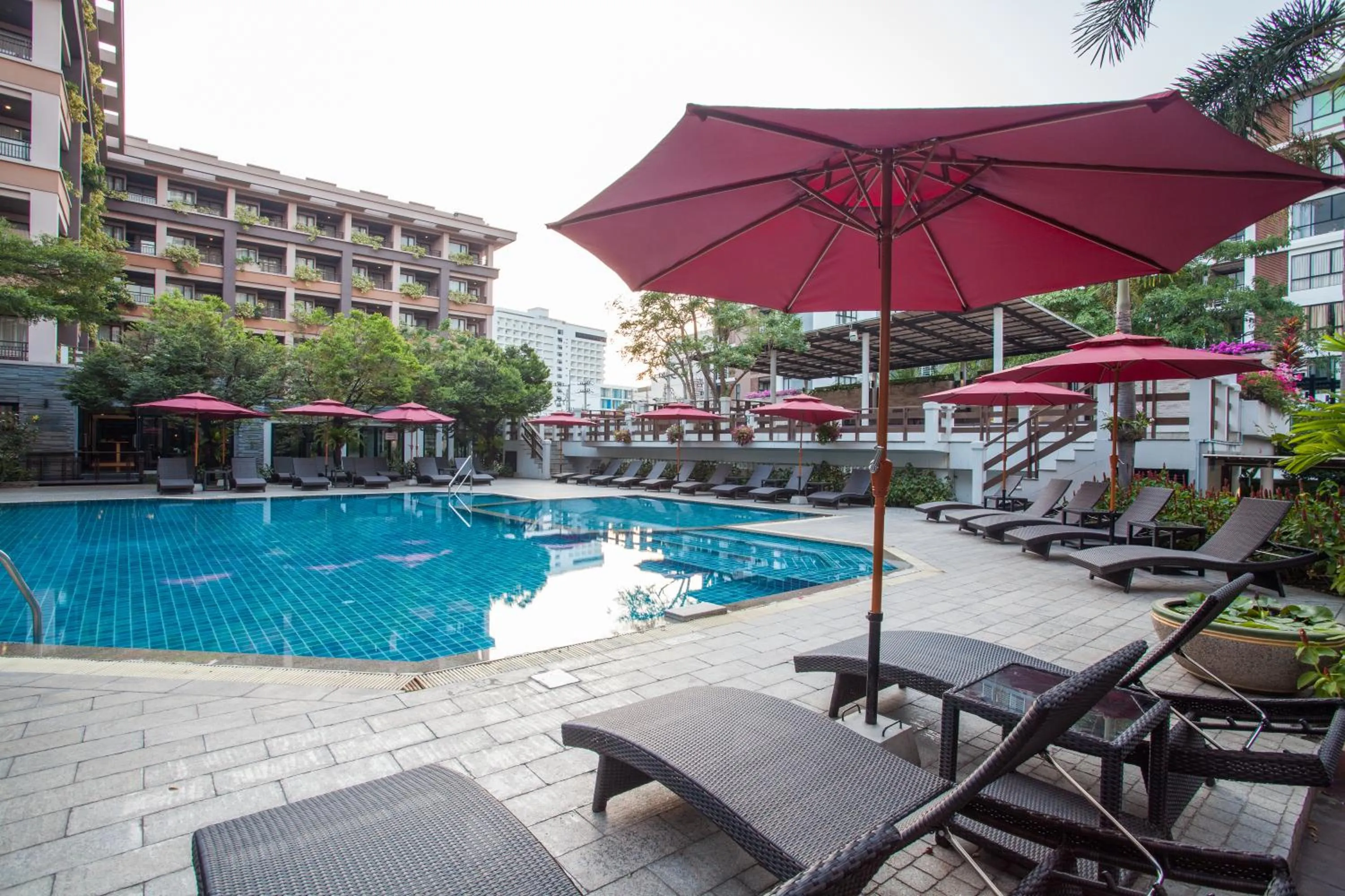 Swimming pool in Areca Lodge