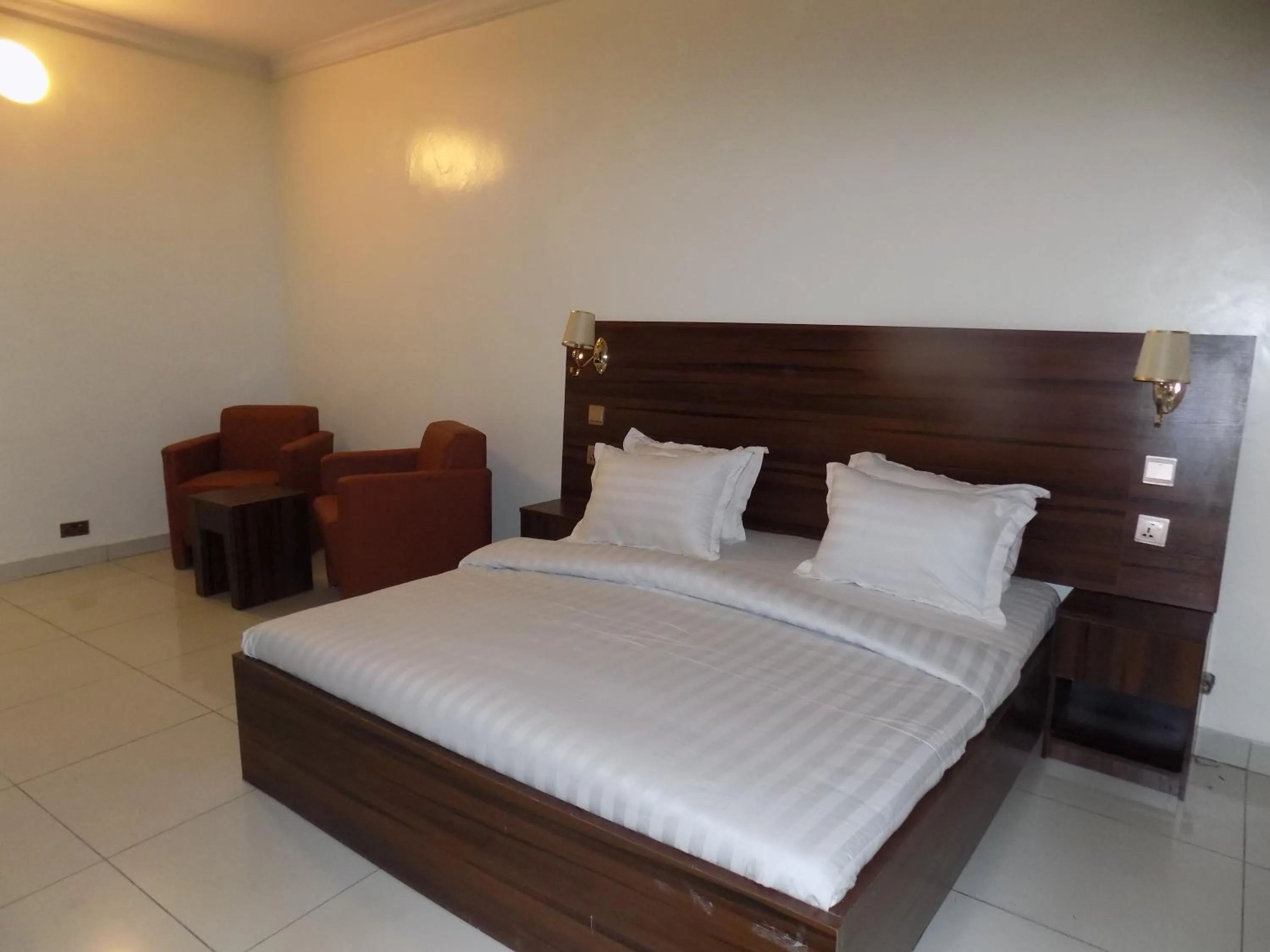 Bedroom, Bed in Posh Hotel and Suites Victoria Island