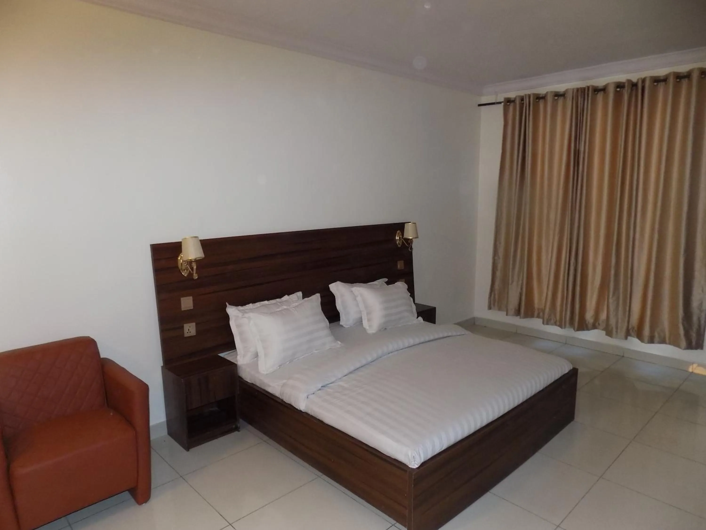 Bedroom, Bed in Posh Hotel and Suites Victoria Island