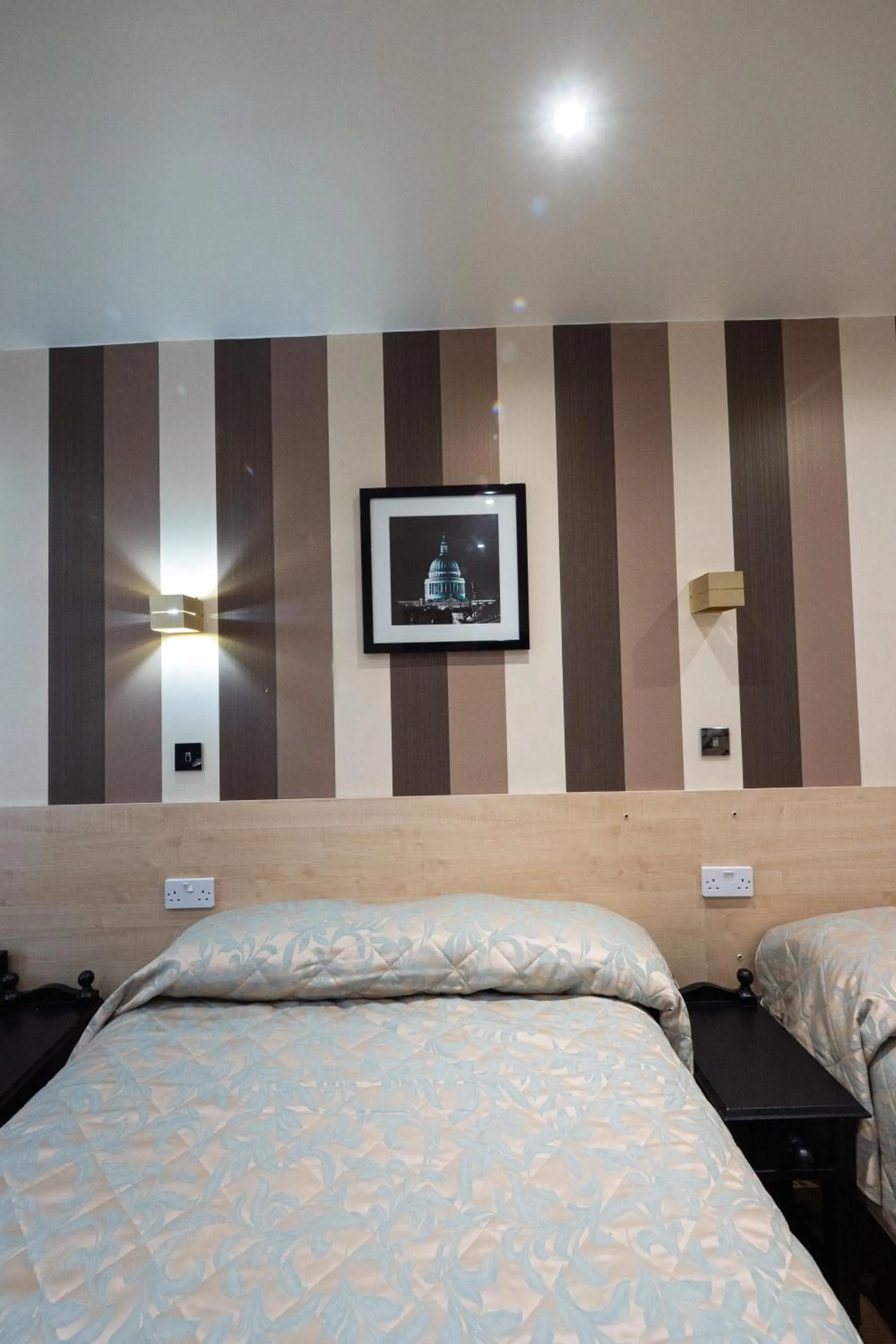 Bed in St George Hotel Paddington