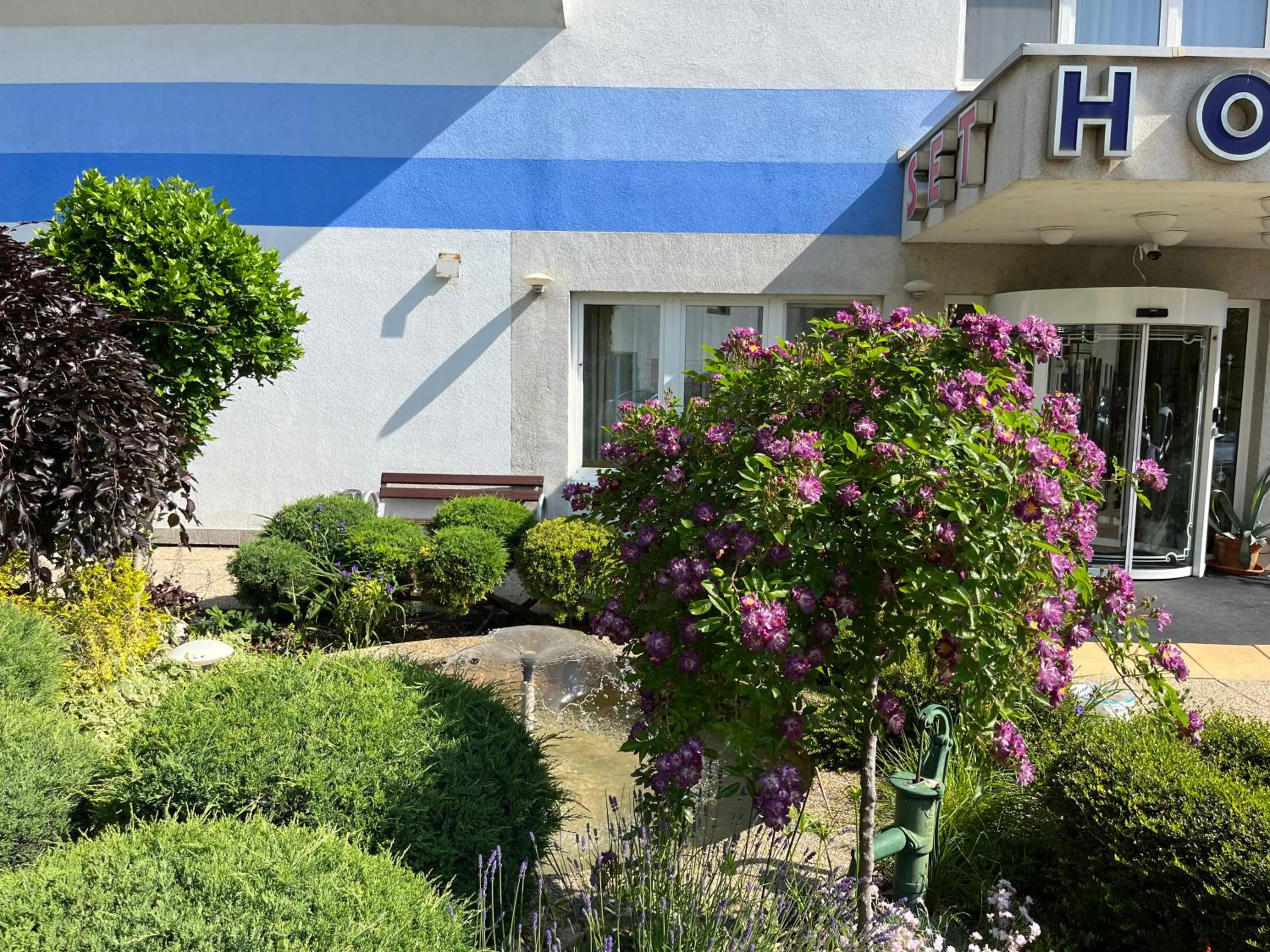 Property building in Hotel SET