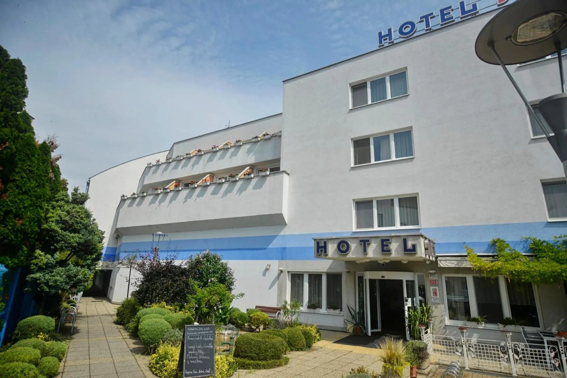 Garden view in Hotel SET