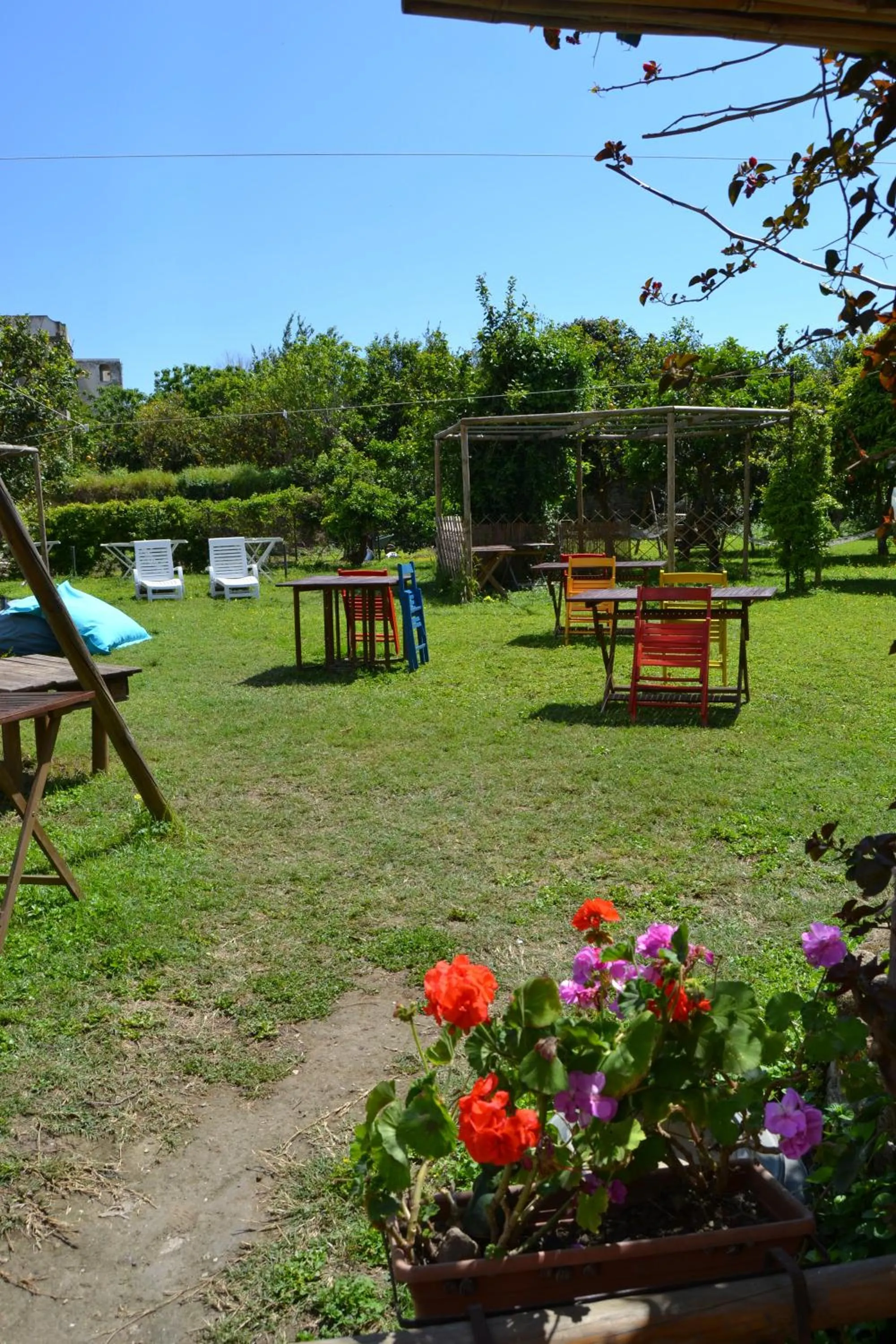 Garden view in Il Borghetto Apartments & Rooms