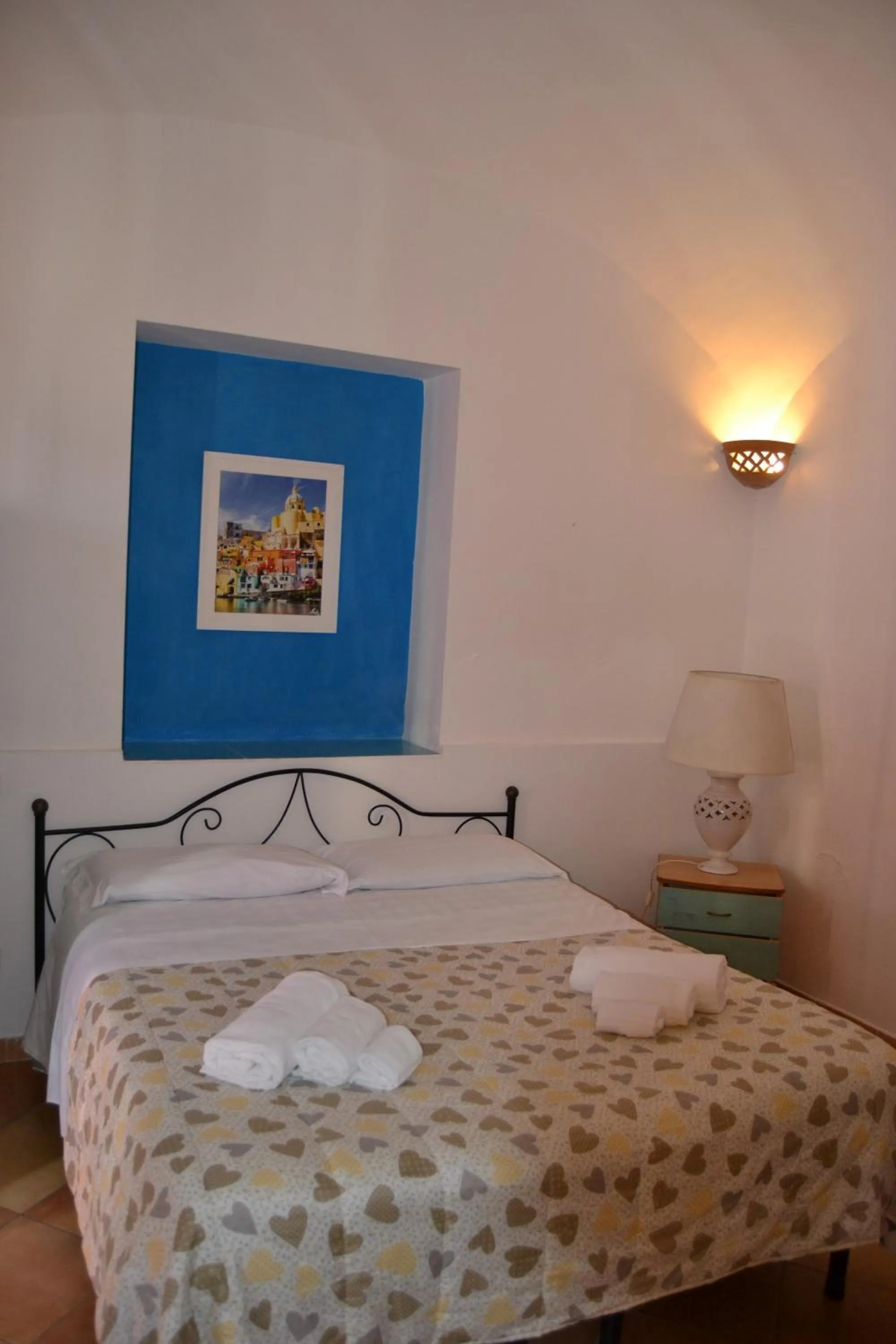 Bed in Il Borghetto Apartments & Rooms