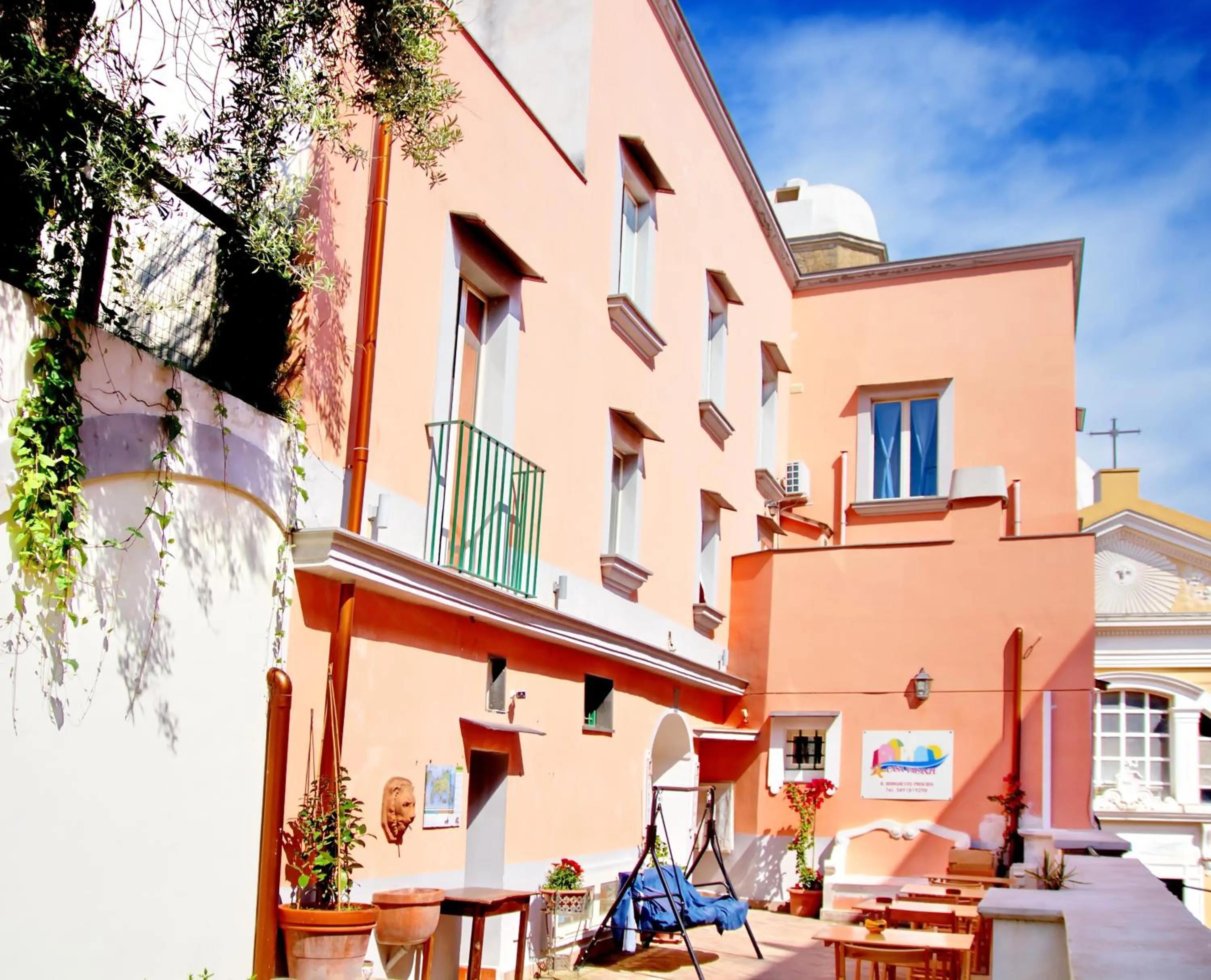 Property building in Il Borghetto Apartments & Rooms
