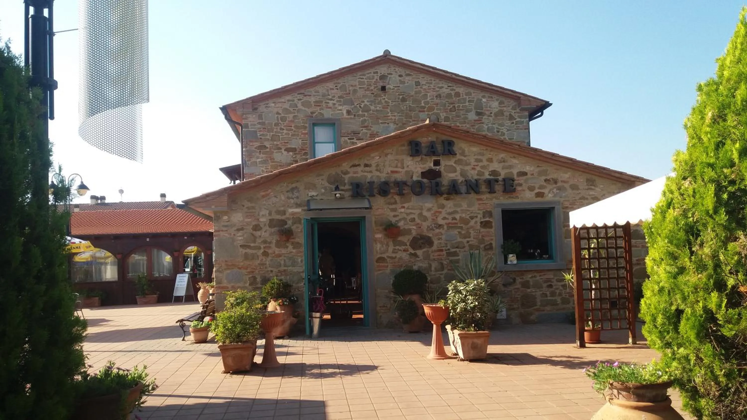 Restaurant/places to eat in Residence Serristori