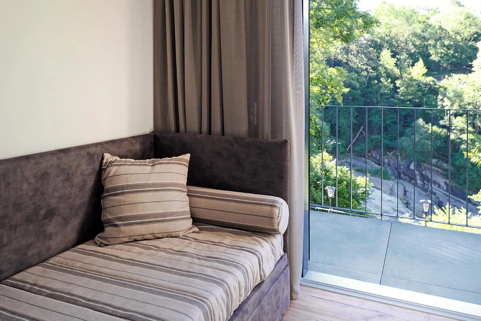 View (from property/room), Bed in Charme Hotel Ristorante Tre Terre