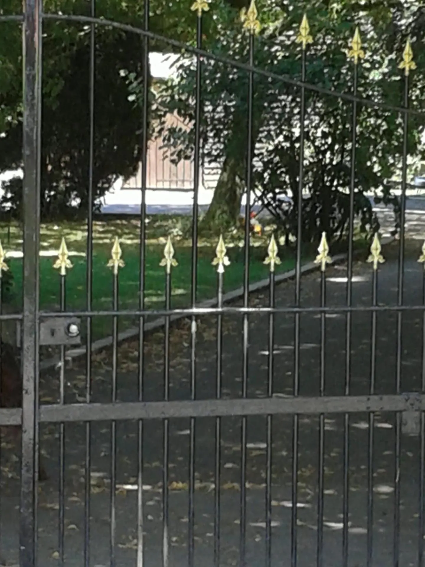 Facade/entrance in Chambre d'hôtes Élevage' chemin noir
