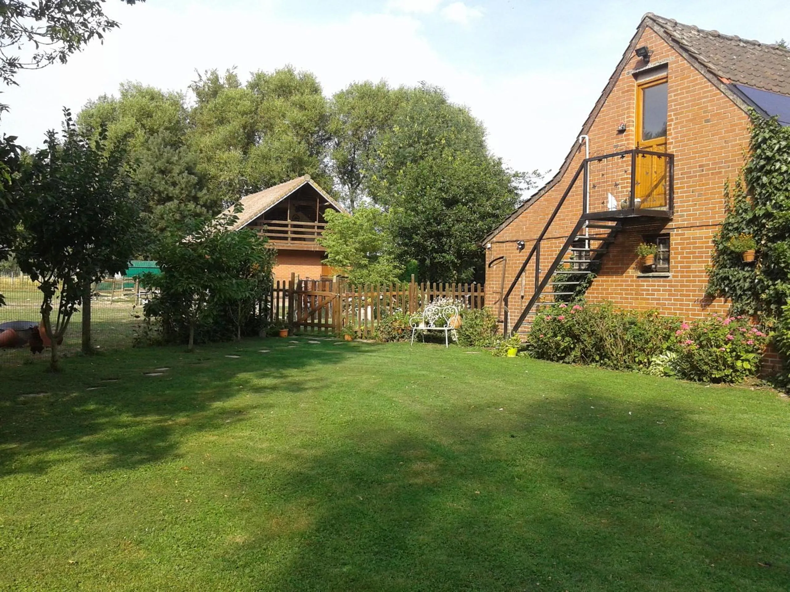 Facade/entrance in Chambre d'hôtes Élevage' chemin noir