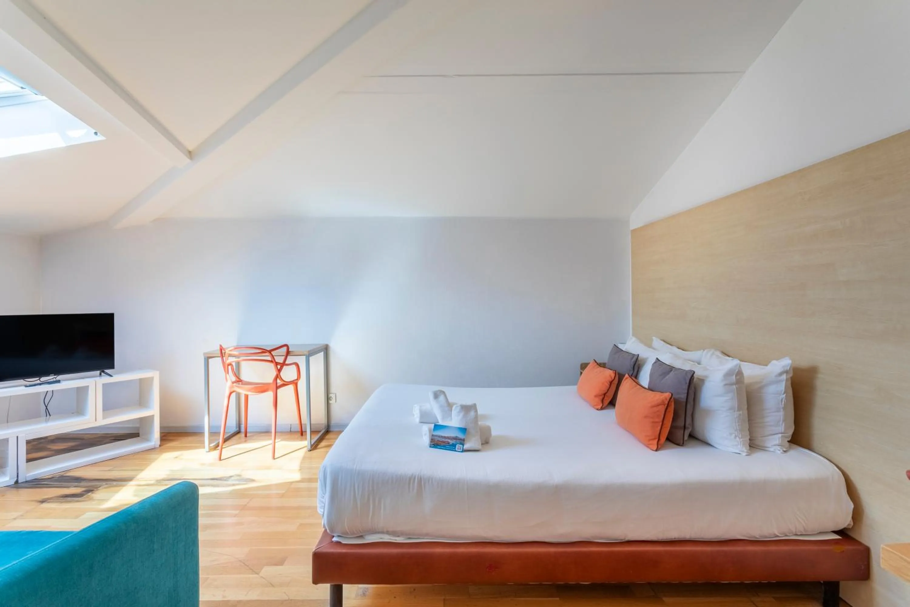 Bedroom, Bed in Residhotel Vieux Port