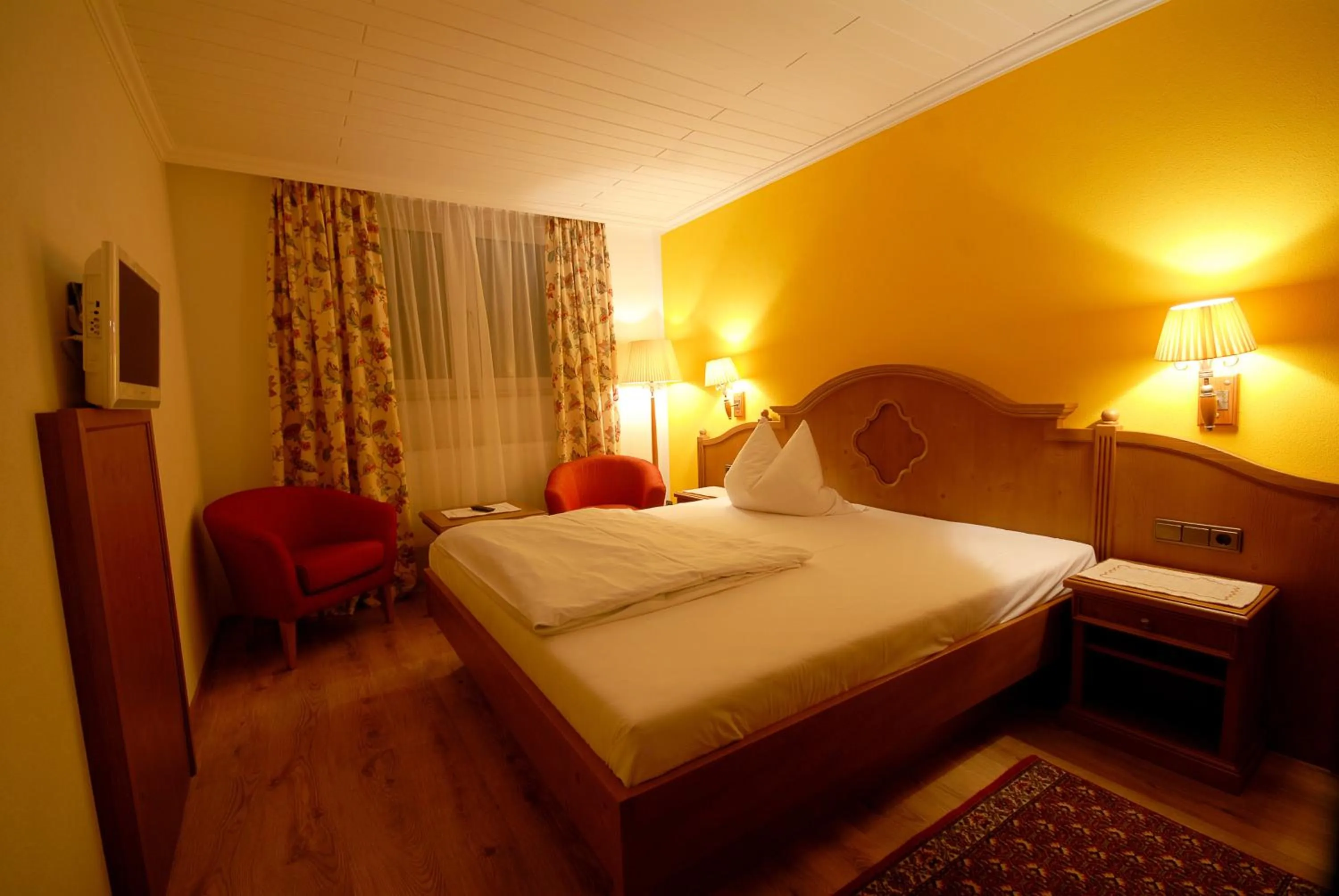 Photo of the whole room, Bed in Hotel Gondel