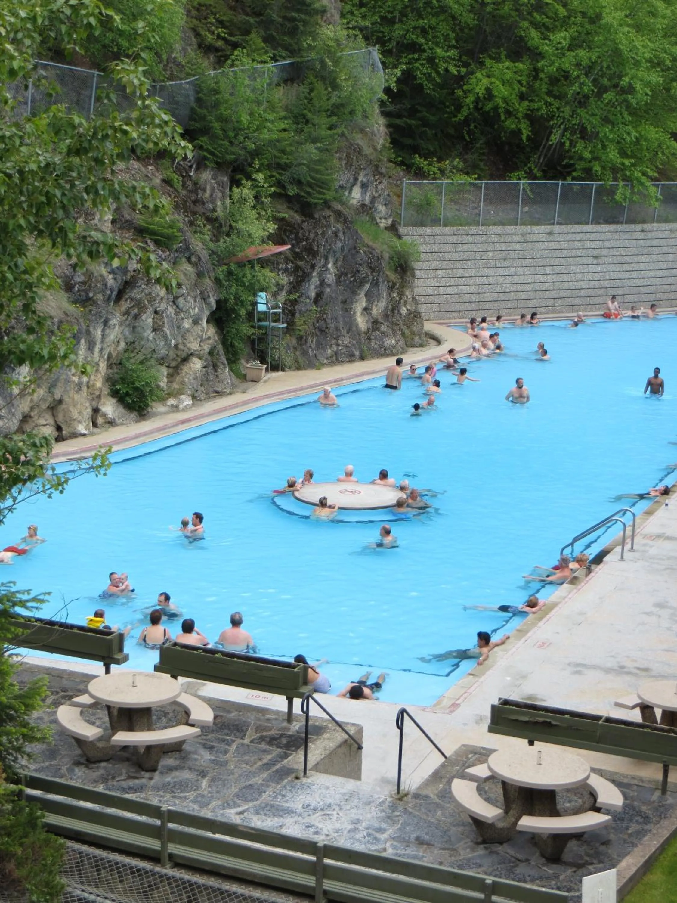 Hot Spring Bath in Mountain View Radium Condo - Copper Horn Village