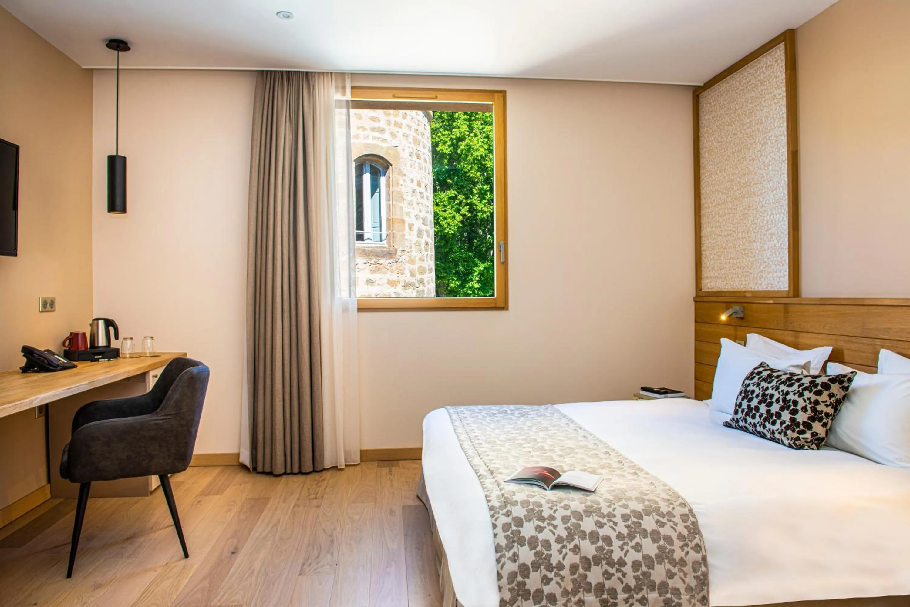 Bed in Château De Massillan