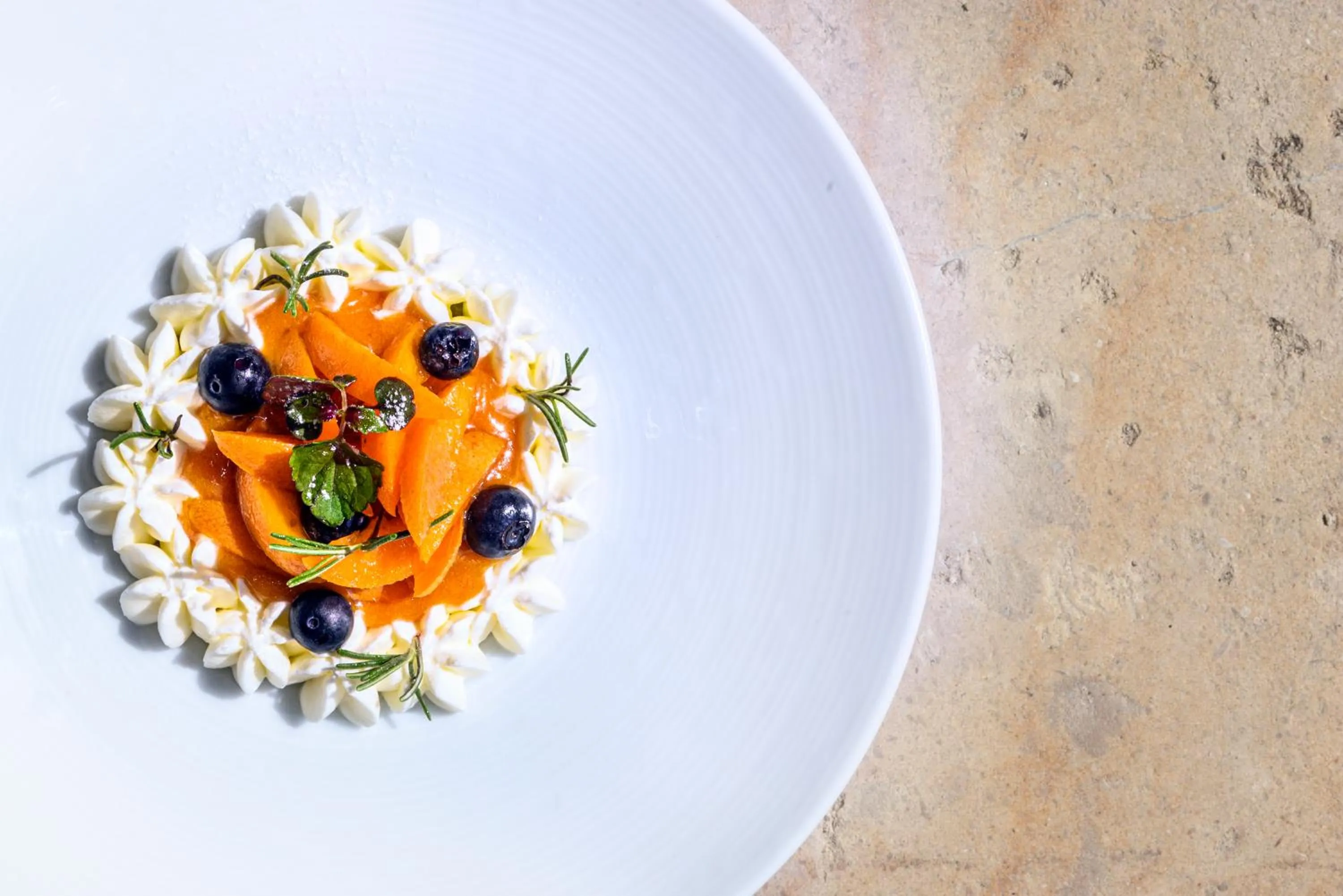 Restaurant/places to eat in Château De Massillan